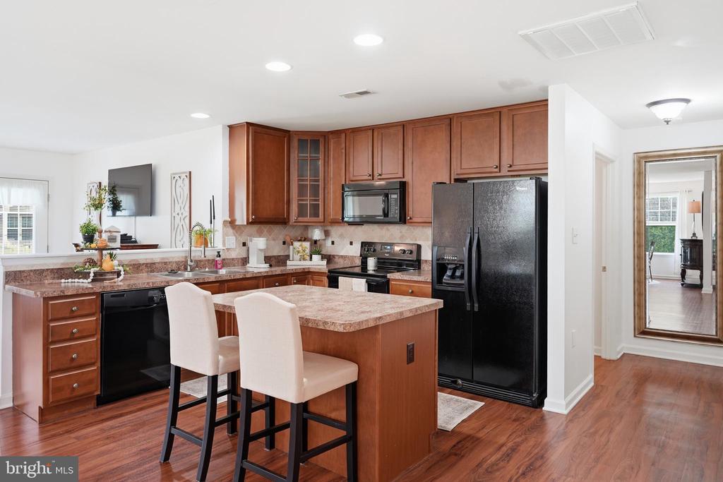 33 CHENNAULT TRAIL