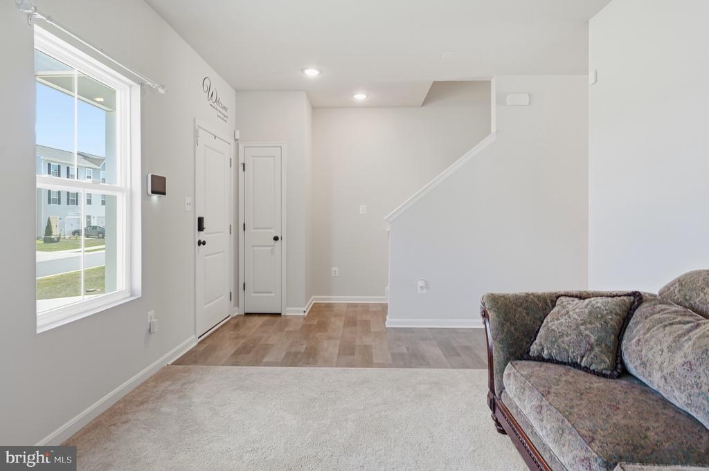 10 STIFFTAIL ROAD
