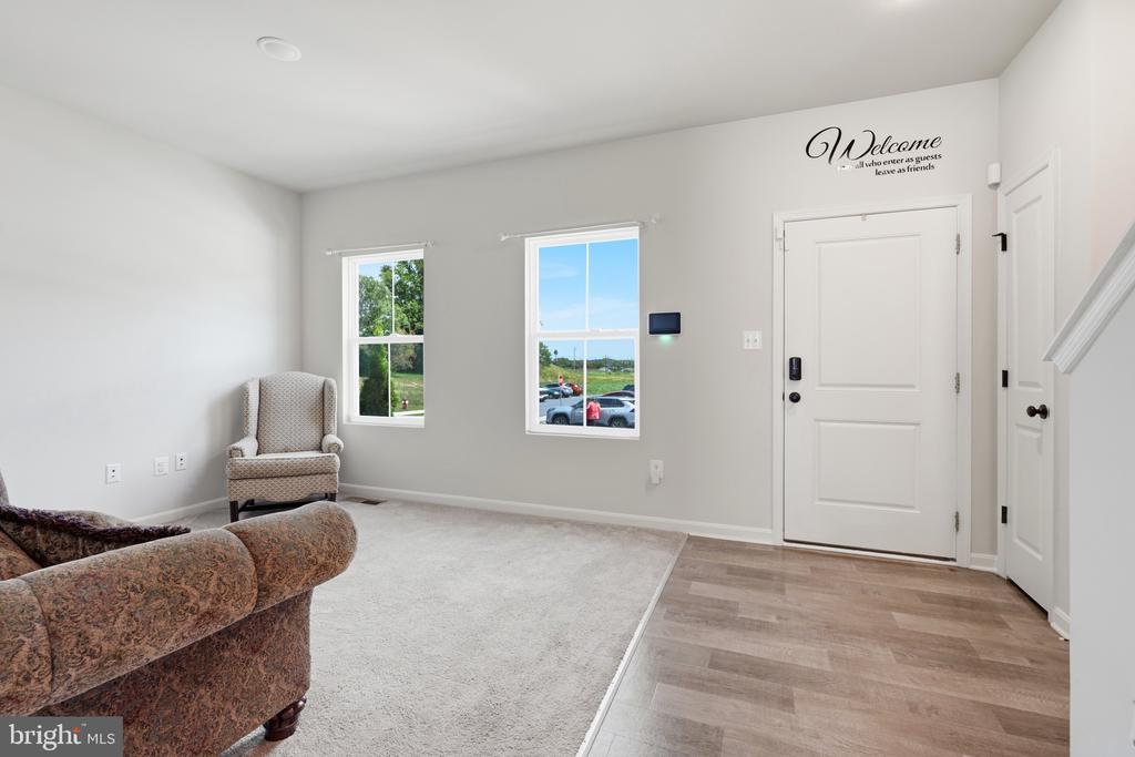 10 STIFFTAIL ROAD