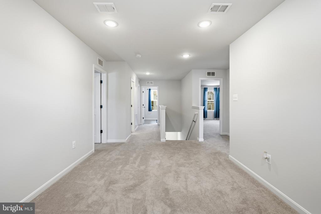 10 STIFFTAIL ROAD