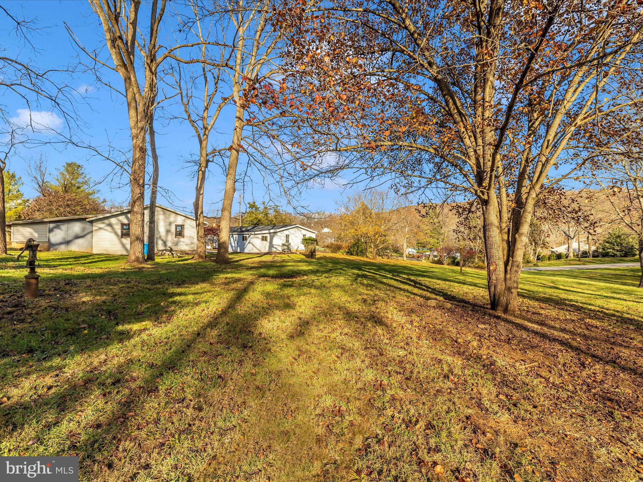 27 Bluegill DRIVE