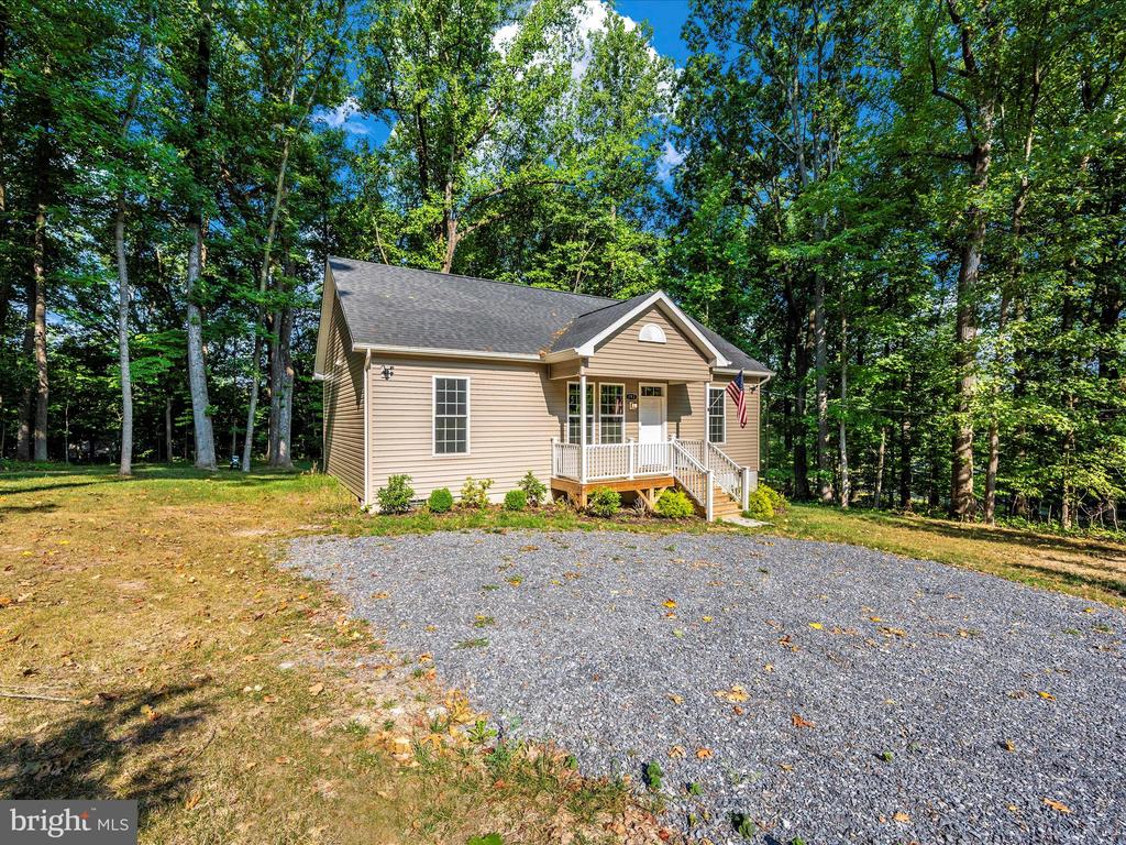 193 Scarlet Oak Dr.