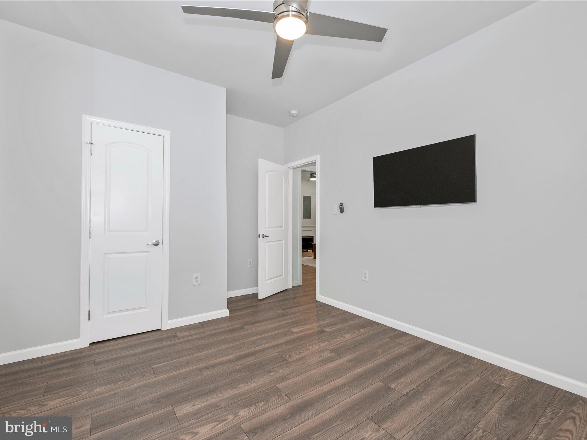 193 Scarlet Oak Dr.