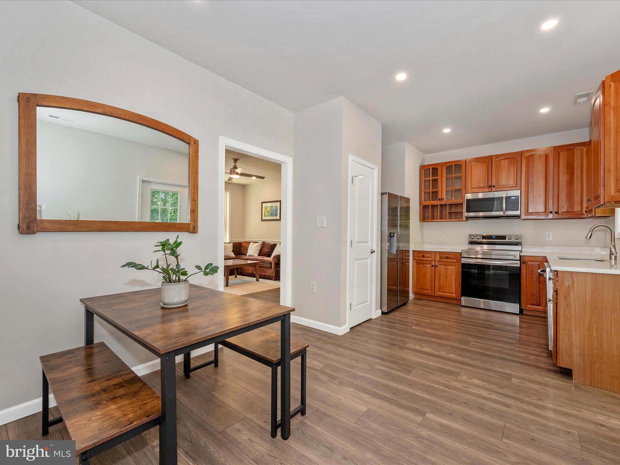 193 Scarlet Oak Dr.