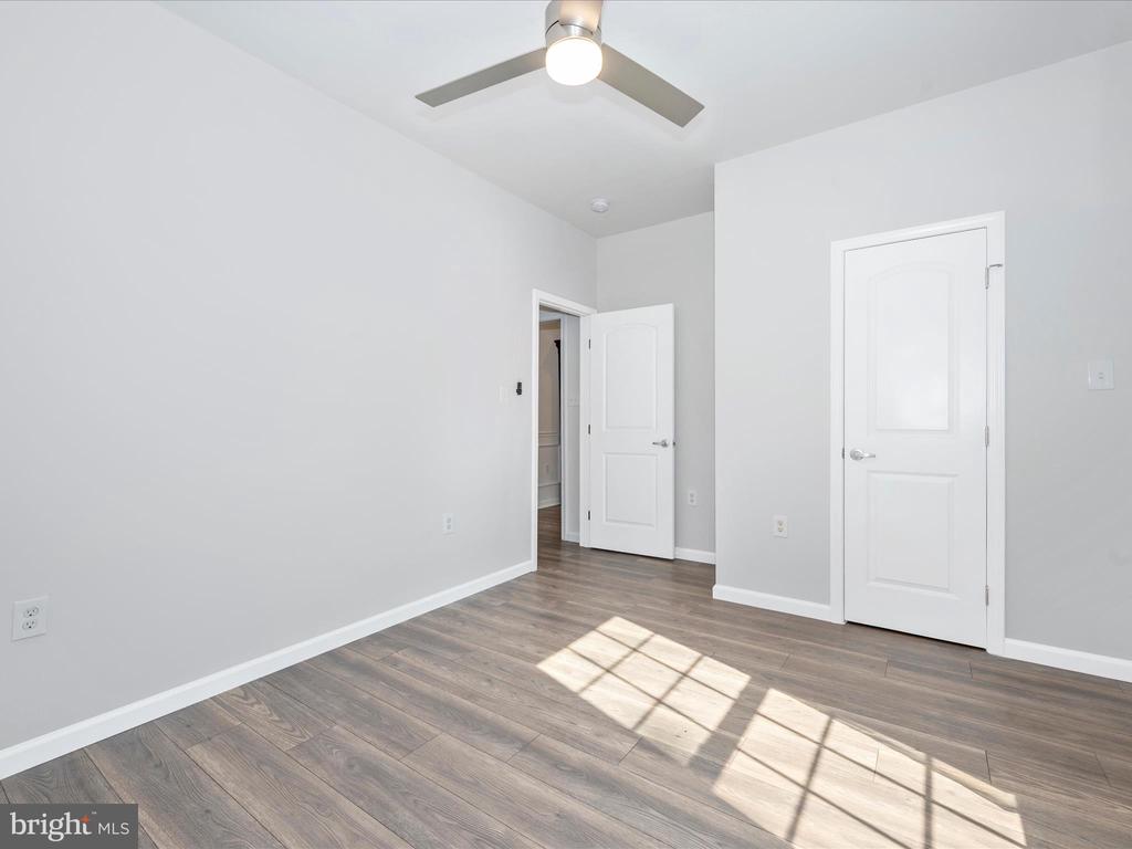 193 Scarlet Oak Dr.