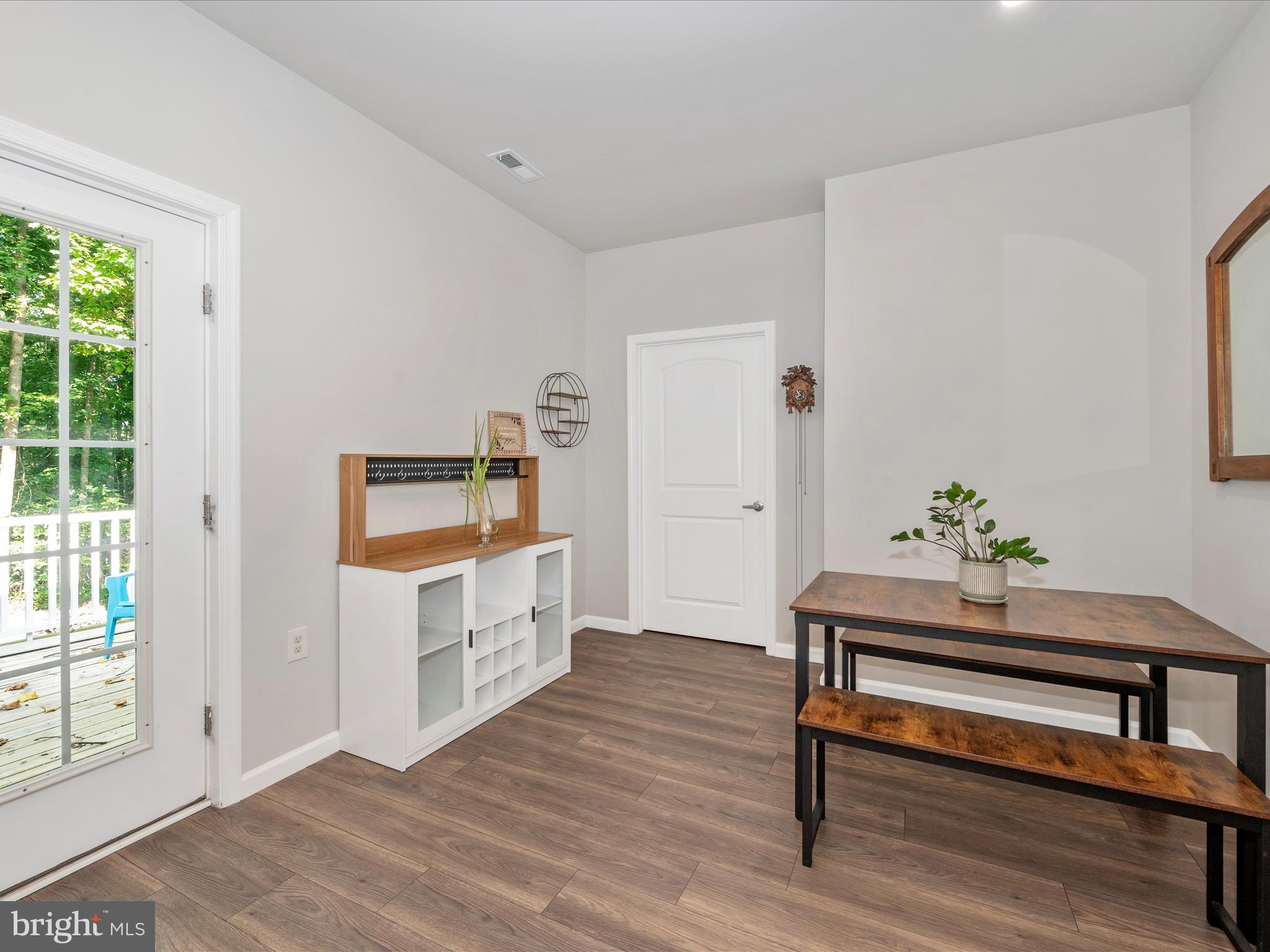 193 Scarlet Oak Dr.