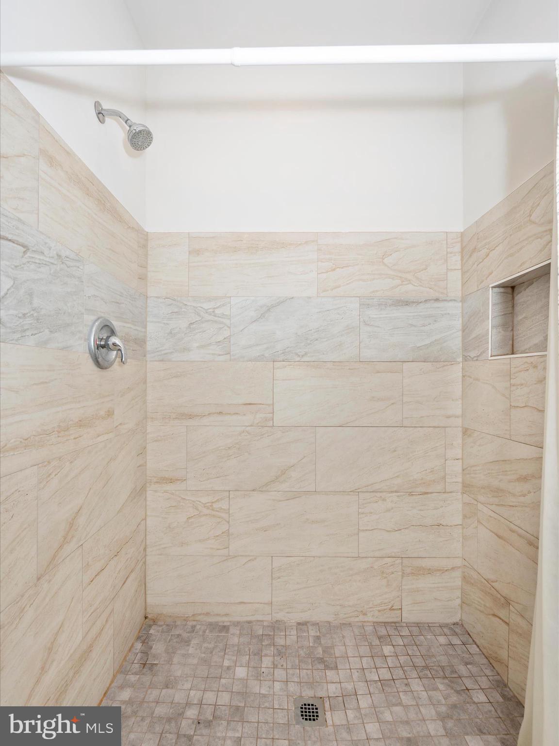 193 Scarlet Oak Dr.
