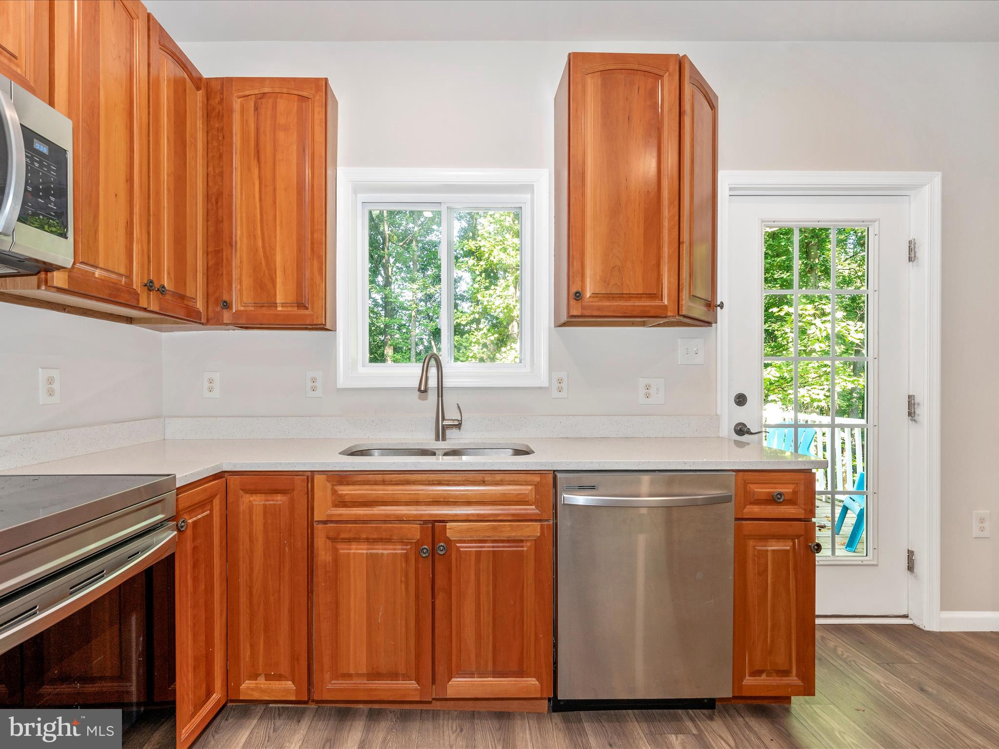 193 Scarlet Oak Dr.
