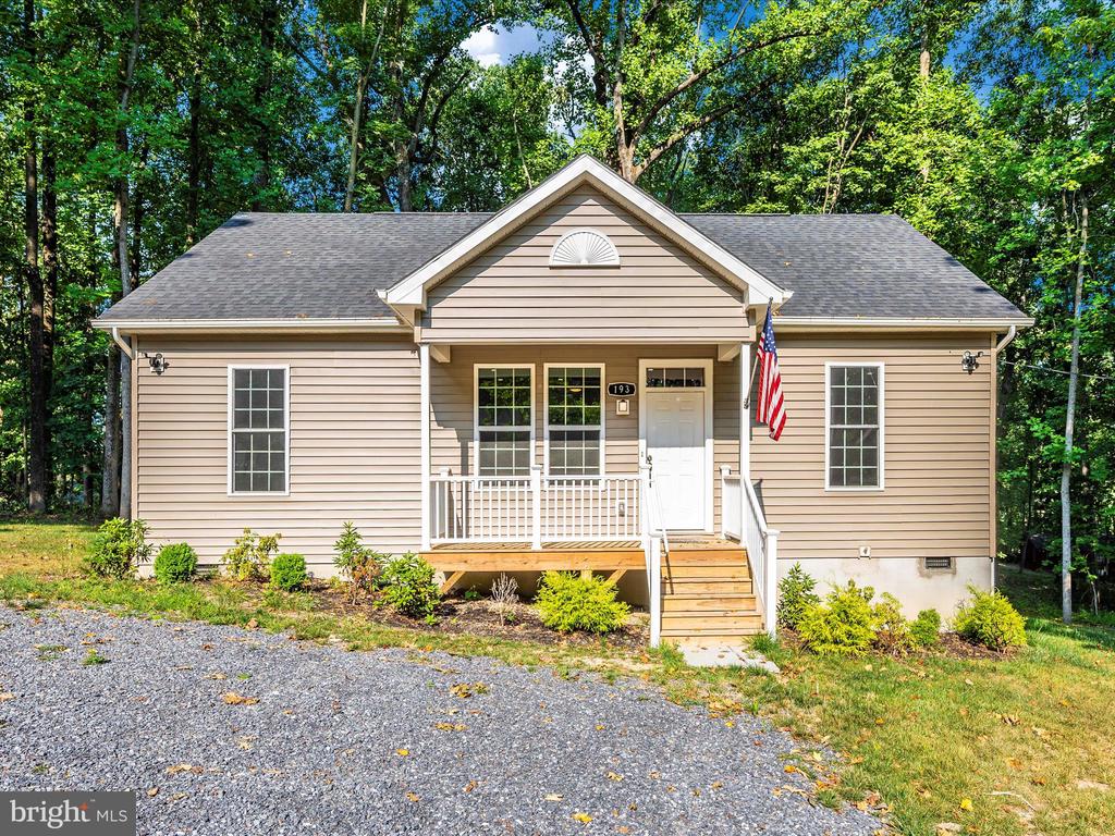 193 Scarlet Oak Dr.