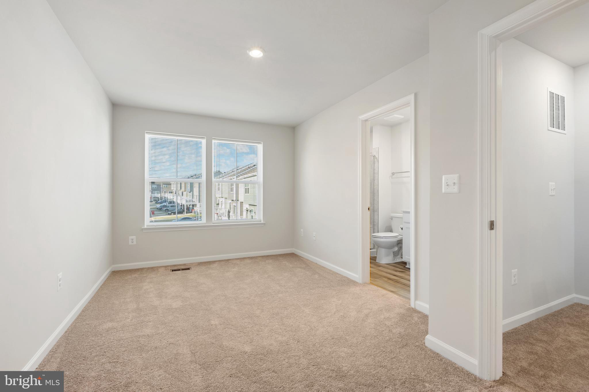 271 SANDY BOTTOM CIRCLE