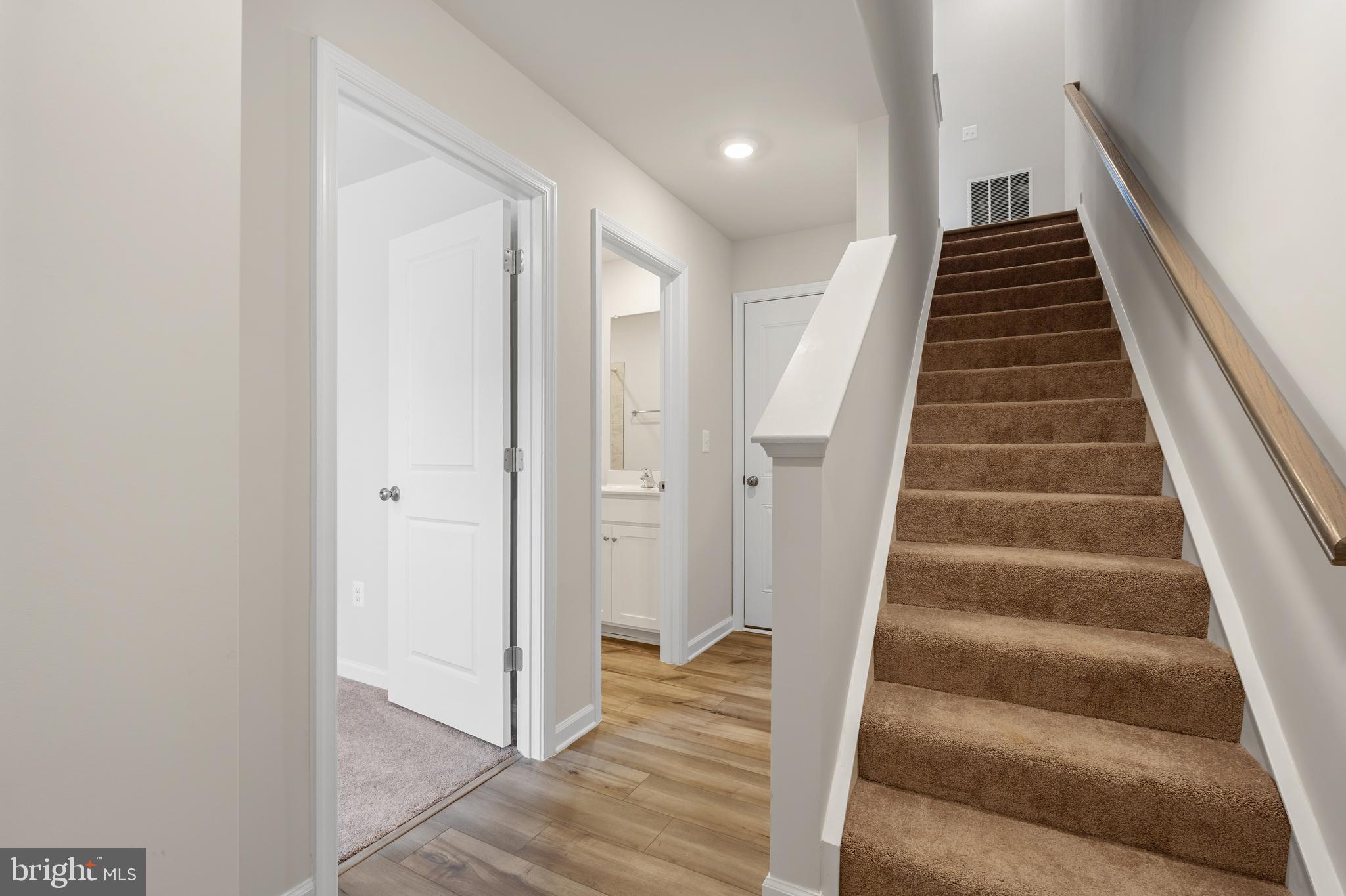 271 SANDY BOTTOM CIRCLE