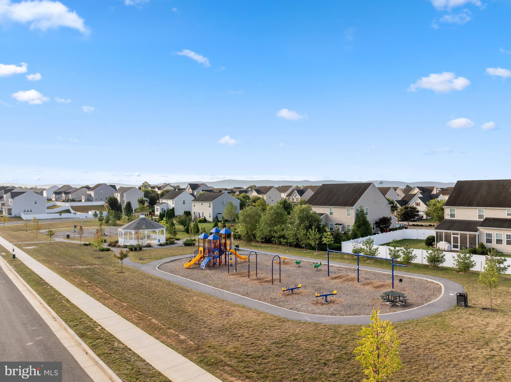 271 SANDY BOTTOM CIRCLE