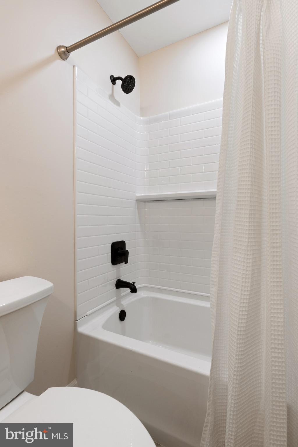 315 LOWER CLUBHOUSE DRIVE