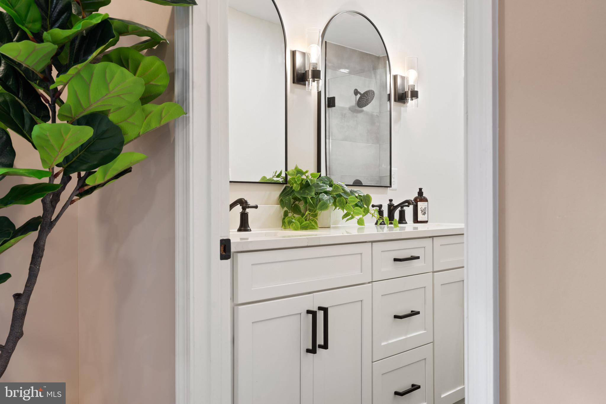 315 LOWER CLUBHOUSE DRIVE