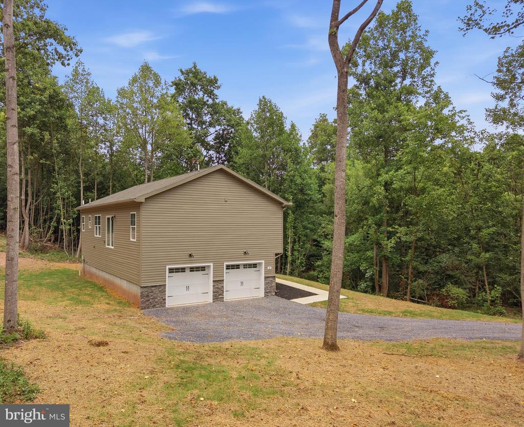 131 TRIUMPH LN.
