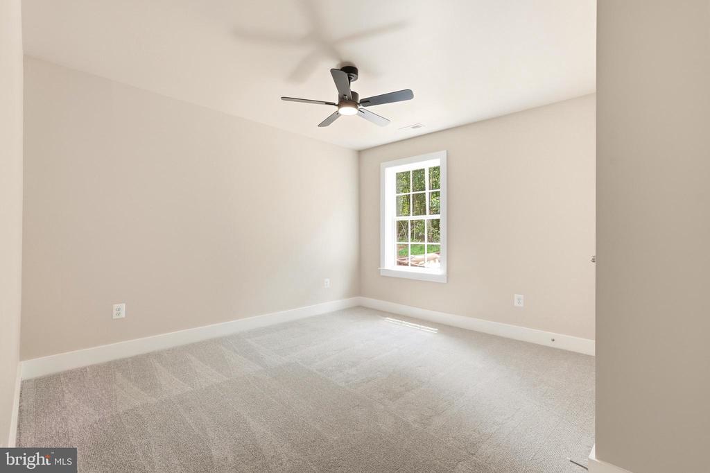 131 TRIUMPH LN.