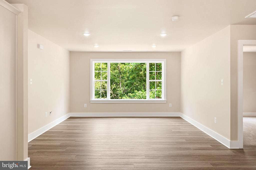 131 TRIUMPH LN.