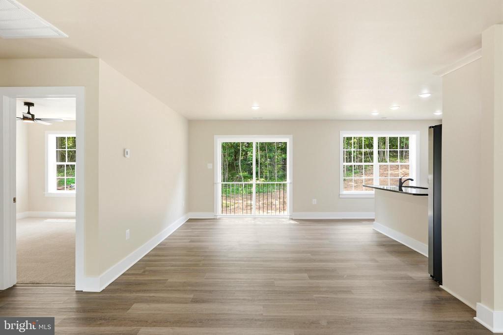 131 TRIUMPH LN.