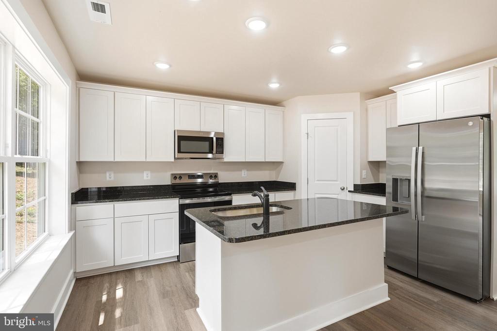 131 TRIUMPH LN.