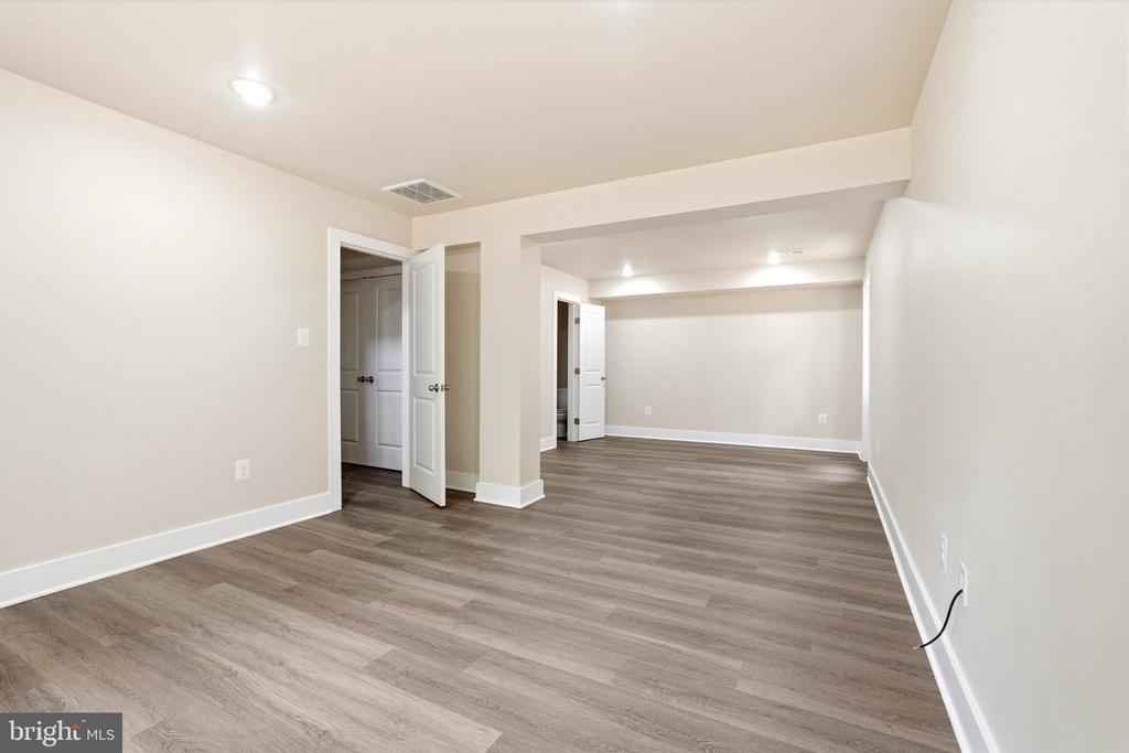 131 TRIUMPH LN.