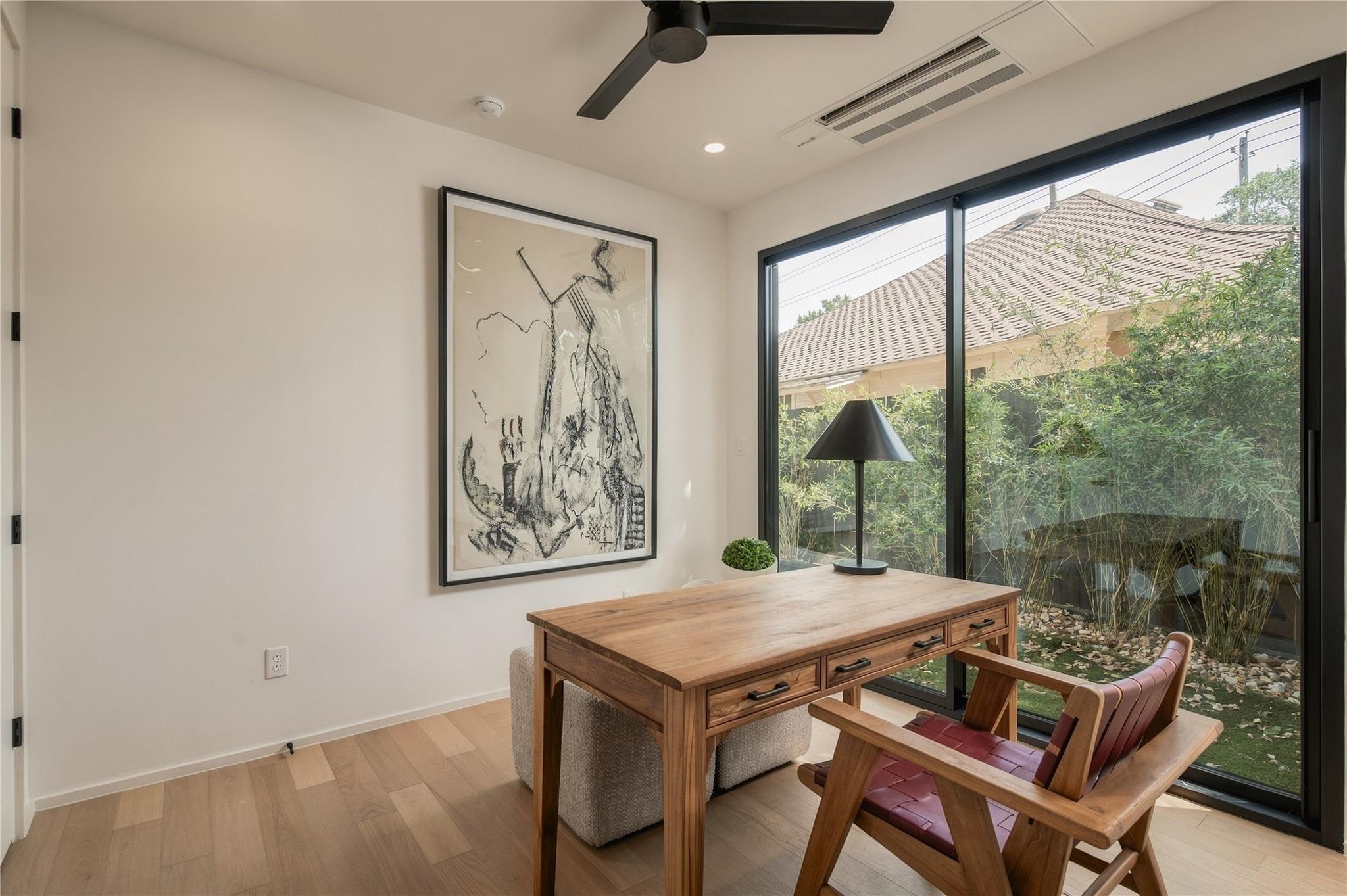 1002 W Johanna ST # 1
