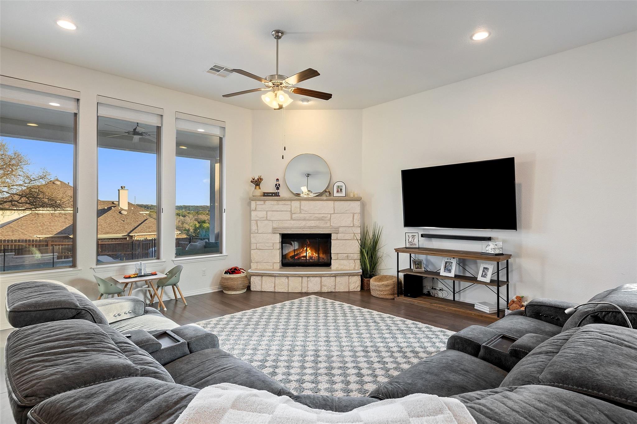 22212 Cape Travis BND