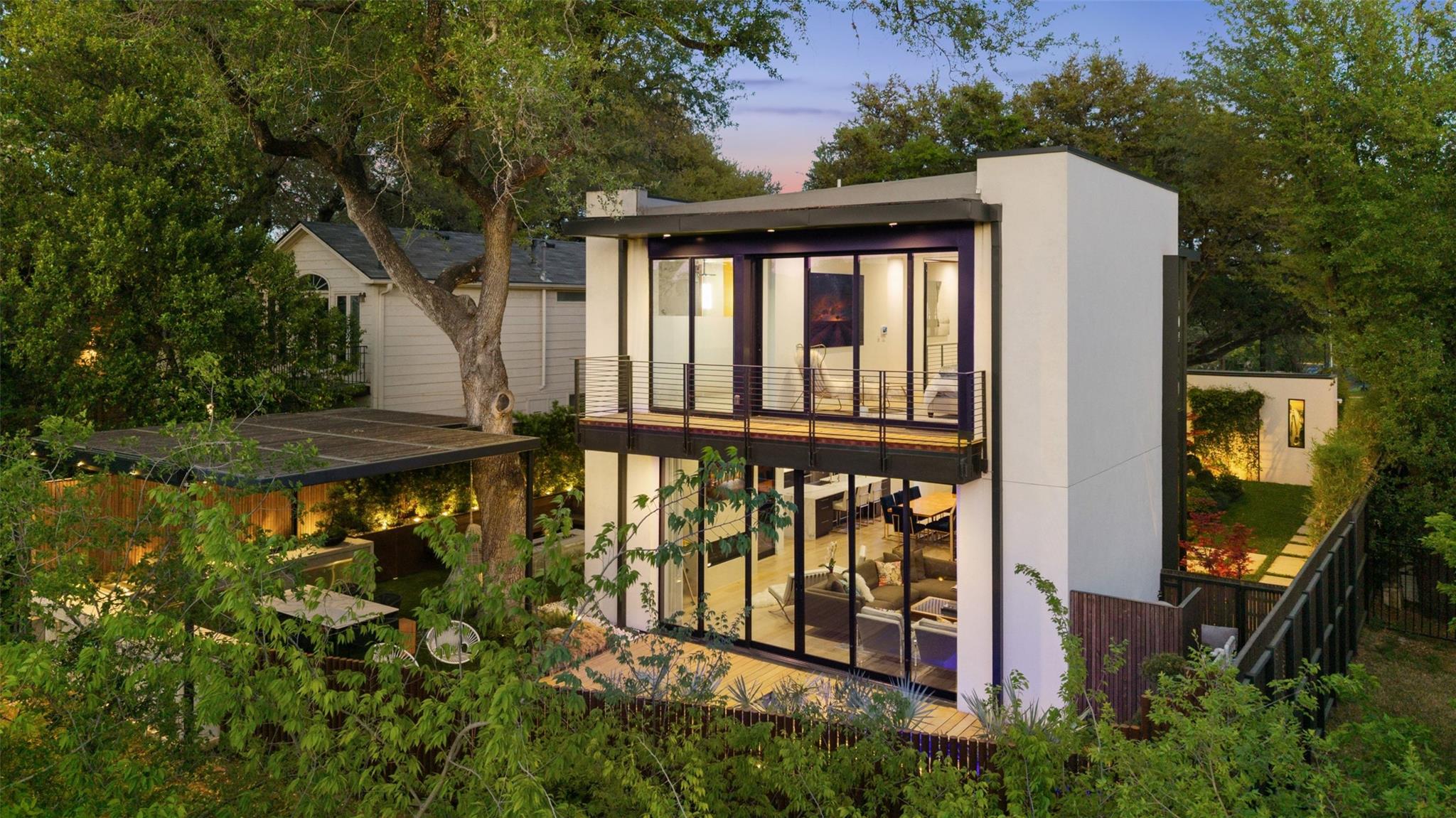2108 Matthews DR