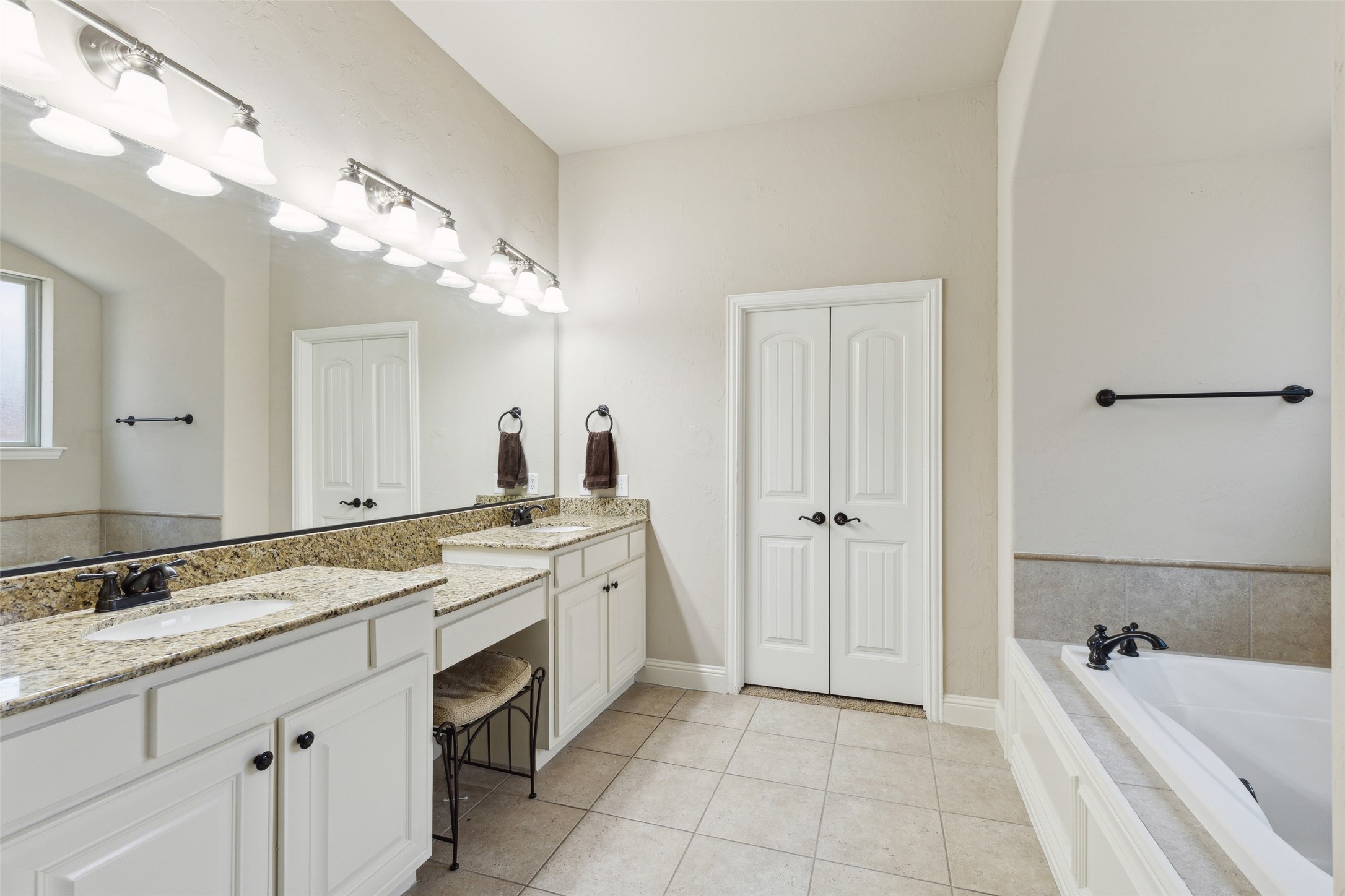 2711 Allendale Drive