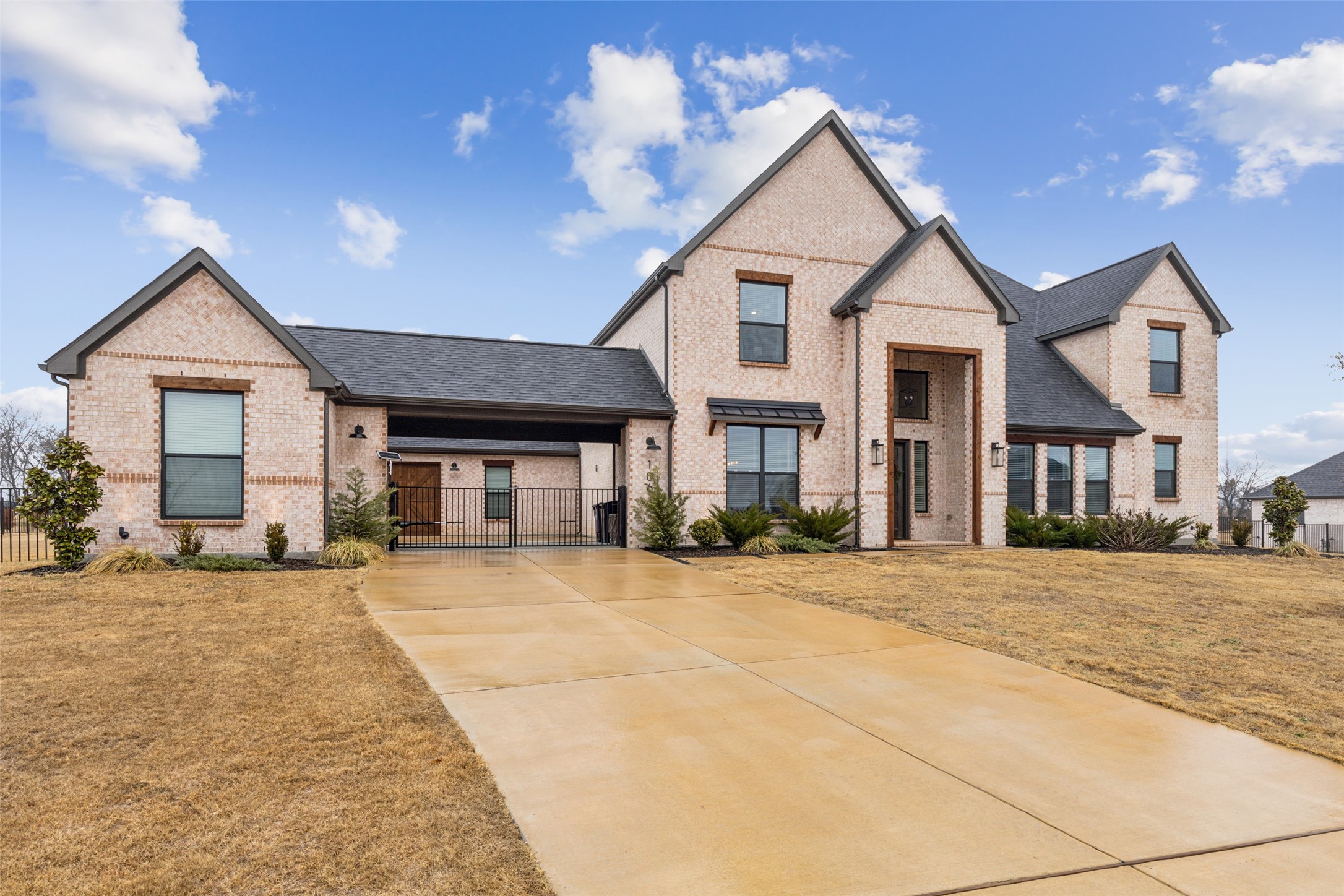 106 Adams Court