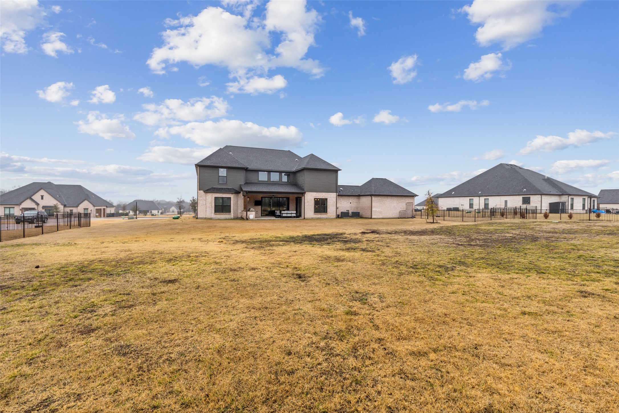 106 Adams Court