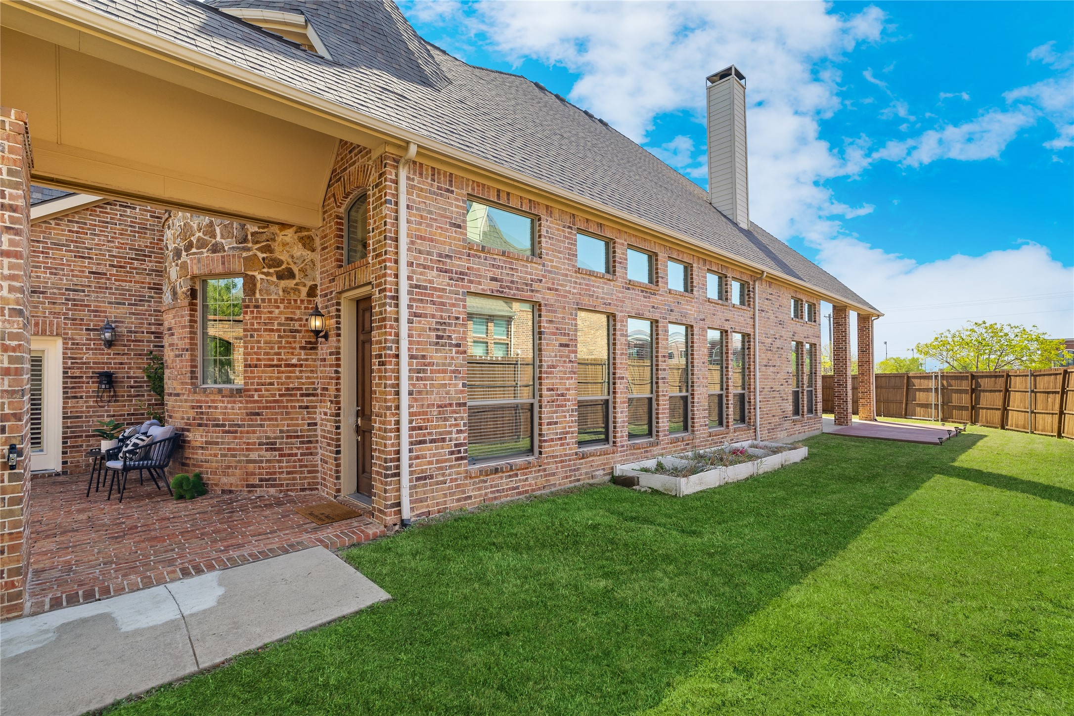 3031 Bainbridge Lane