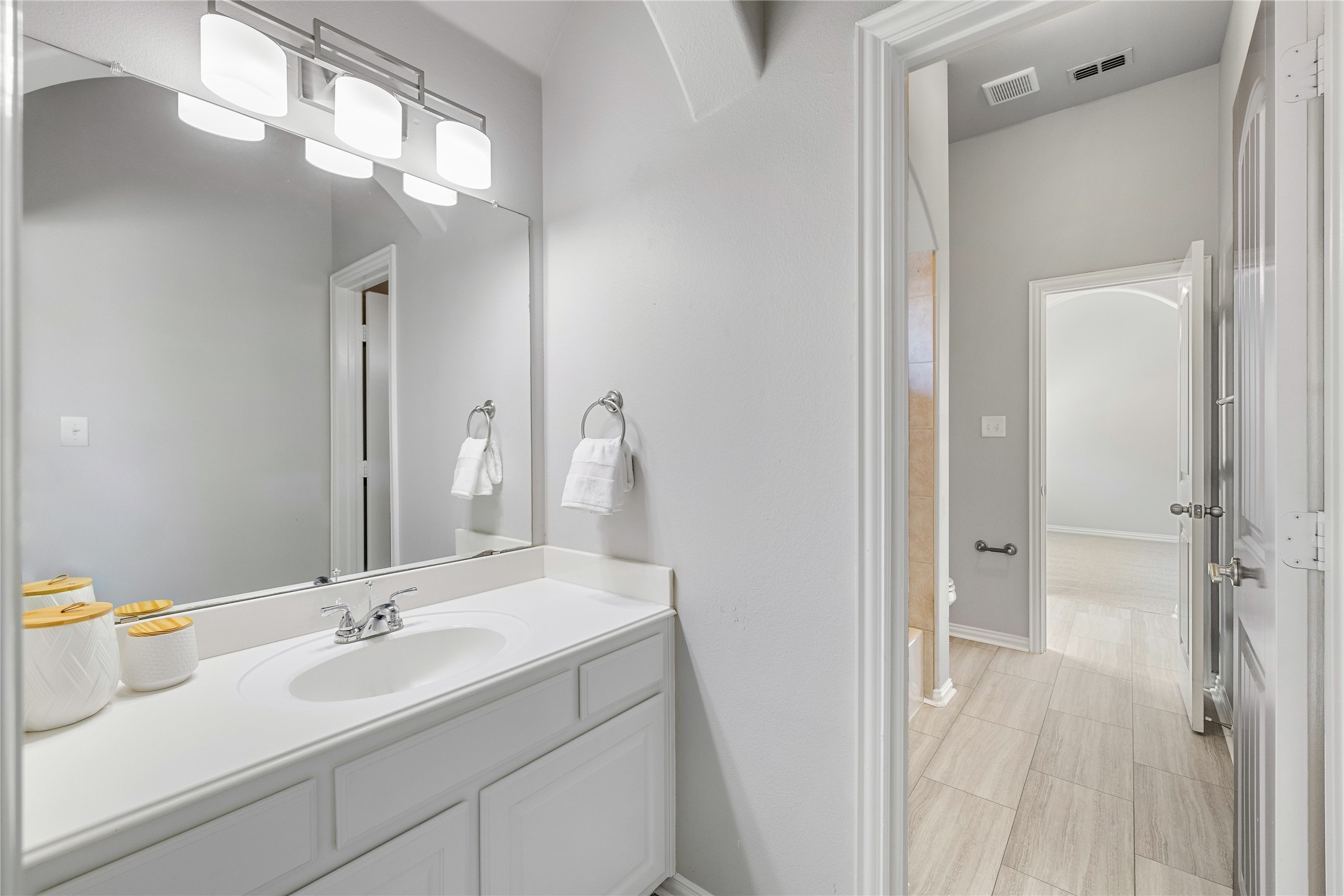 3031 Bainbridge Lane