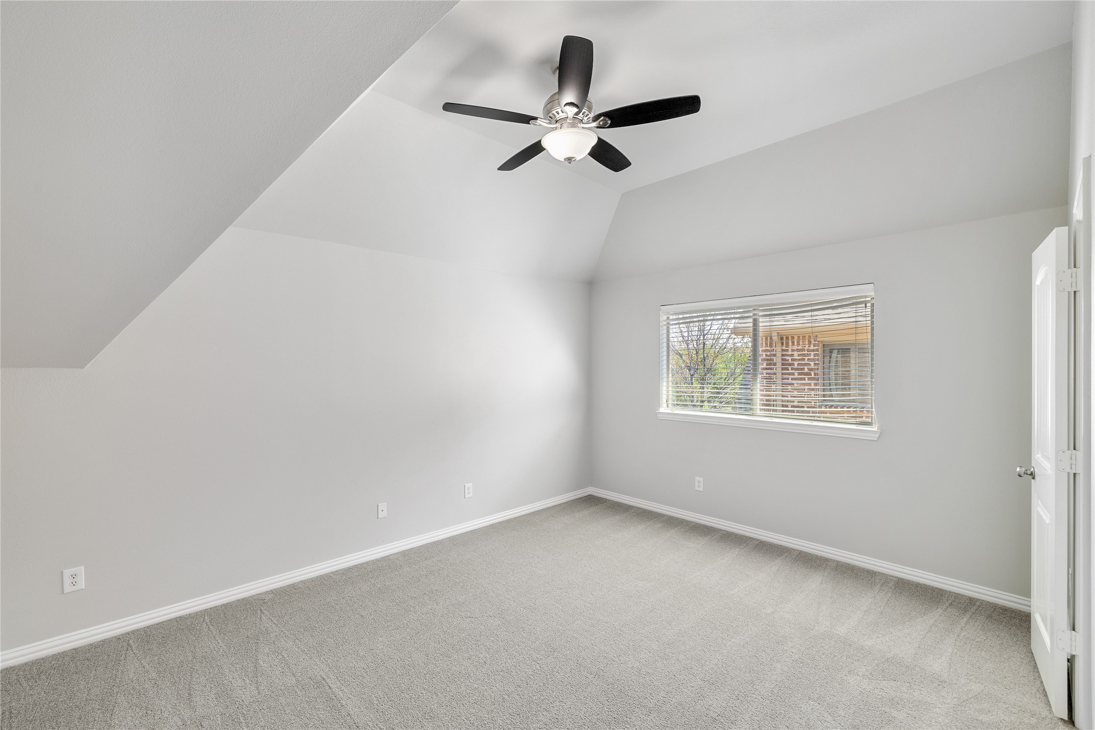 3031 Bainbridge Lane