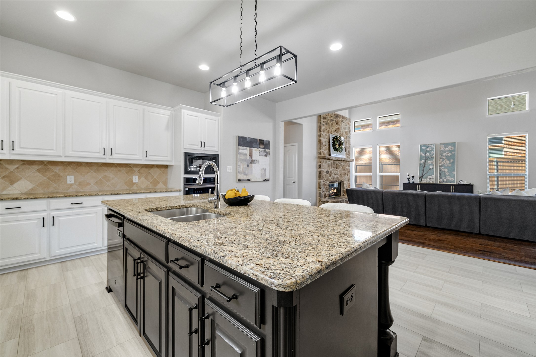 3031 Bainbridge Lane