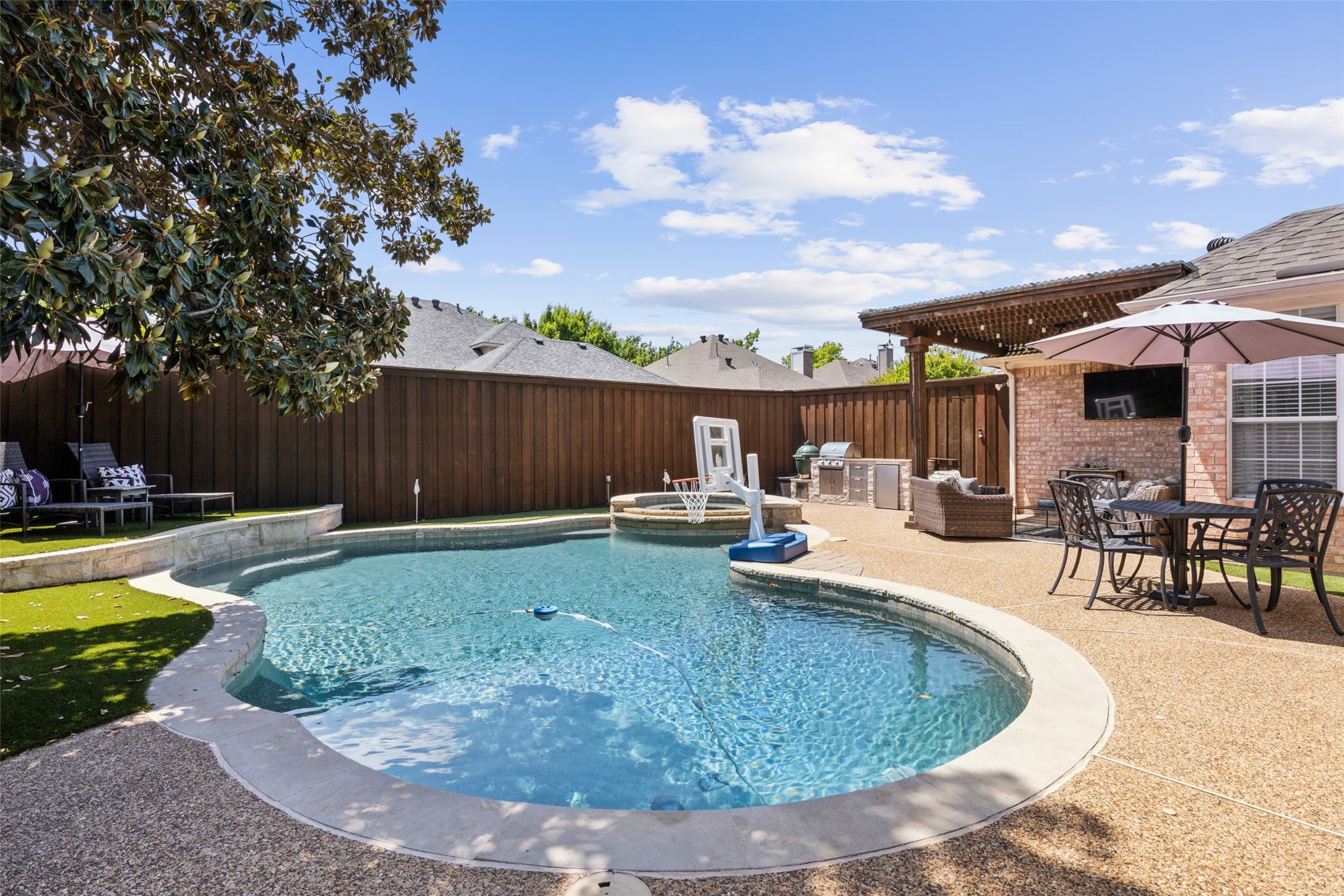 6408 Castlemere Drive