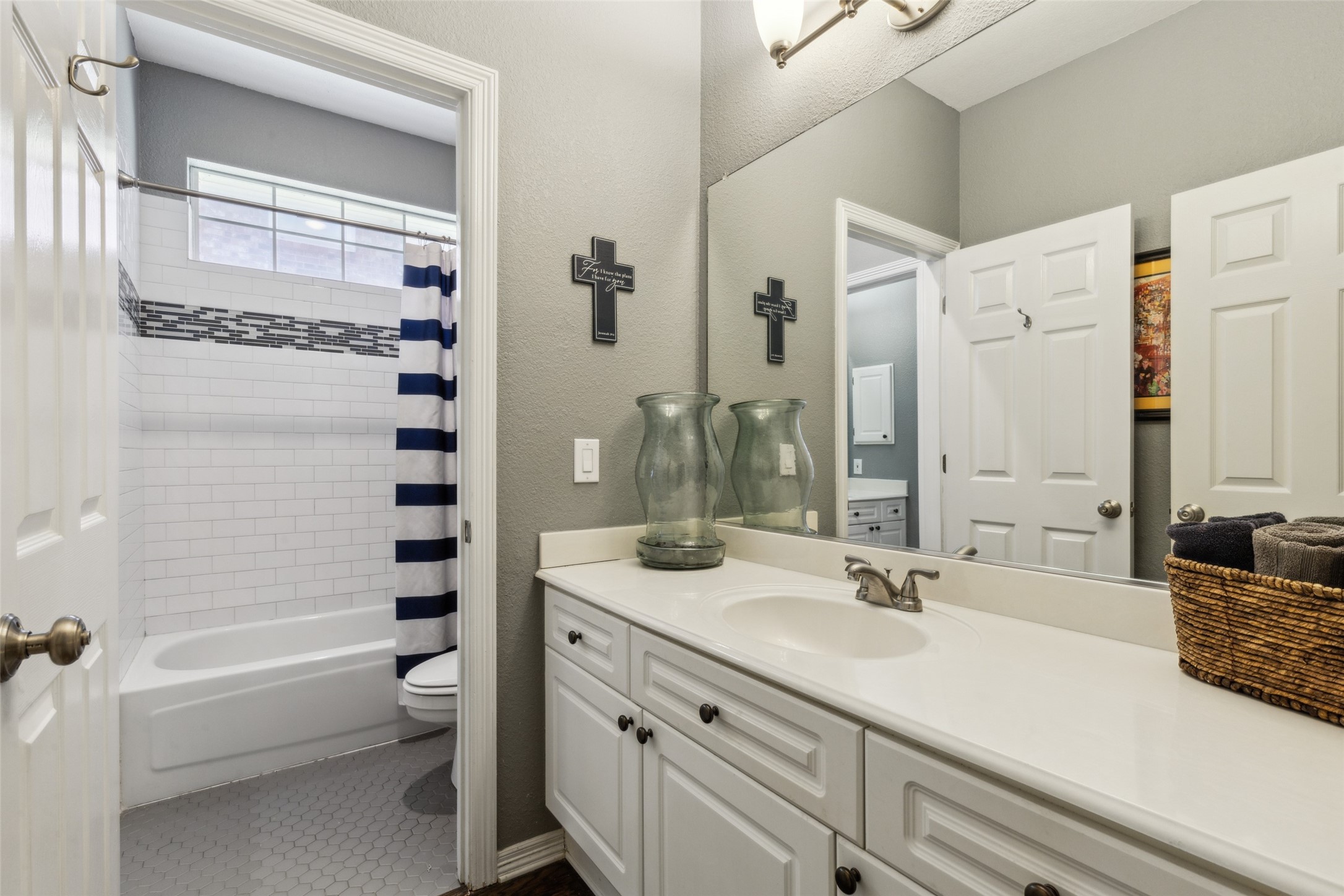 6408 Castlemere Drive