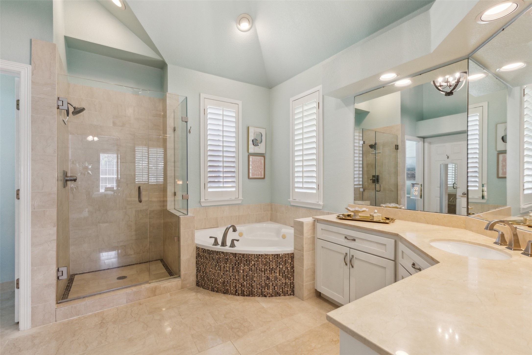 6408 Castlemere Drive