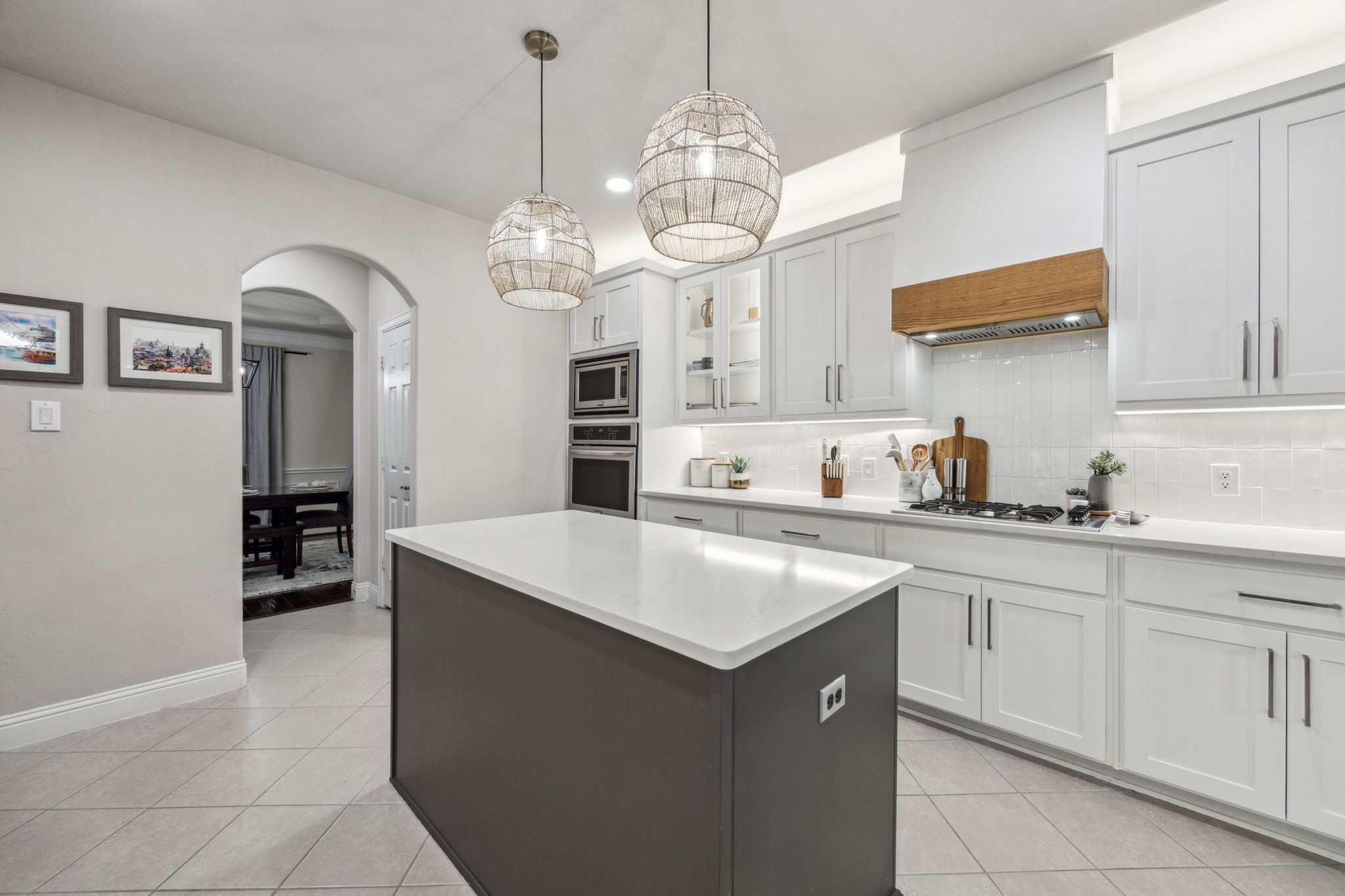 6701 Oceanview Drive