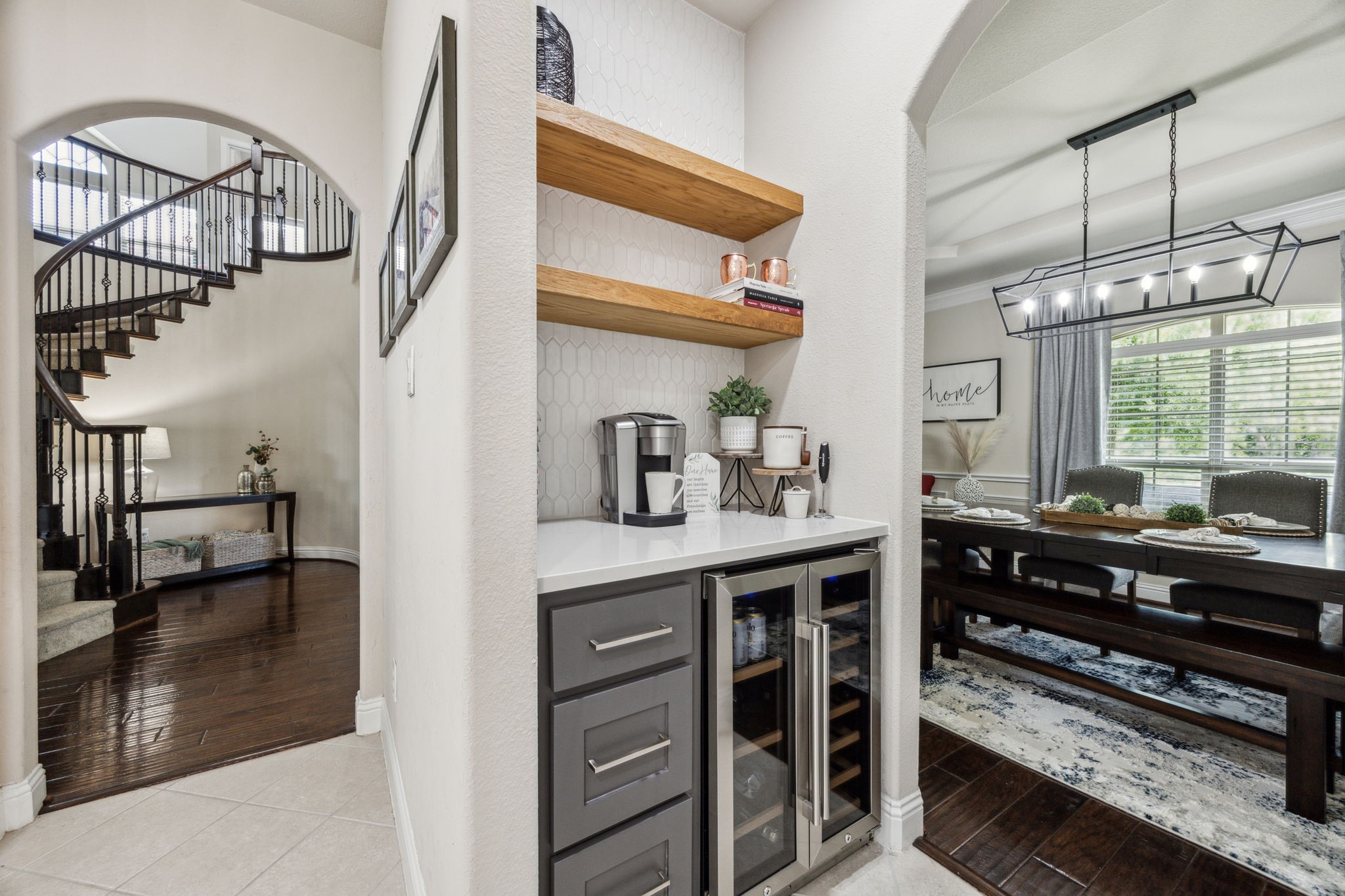 6701 Oceanview Drive