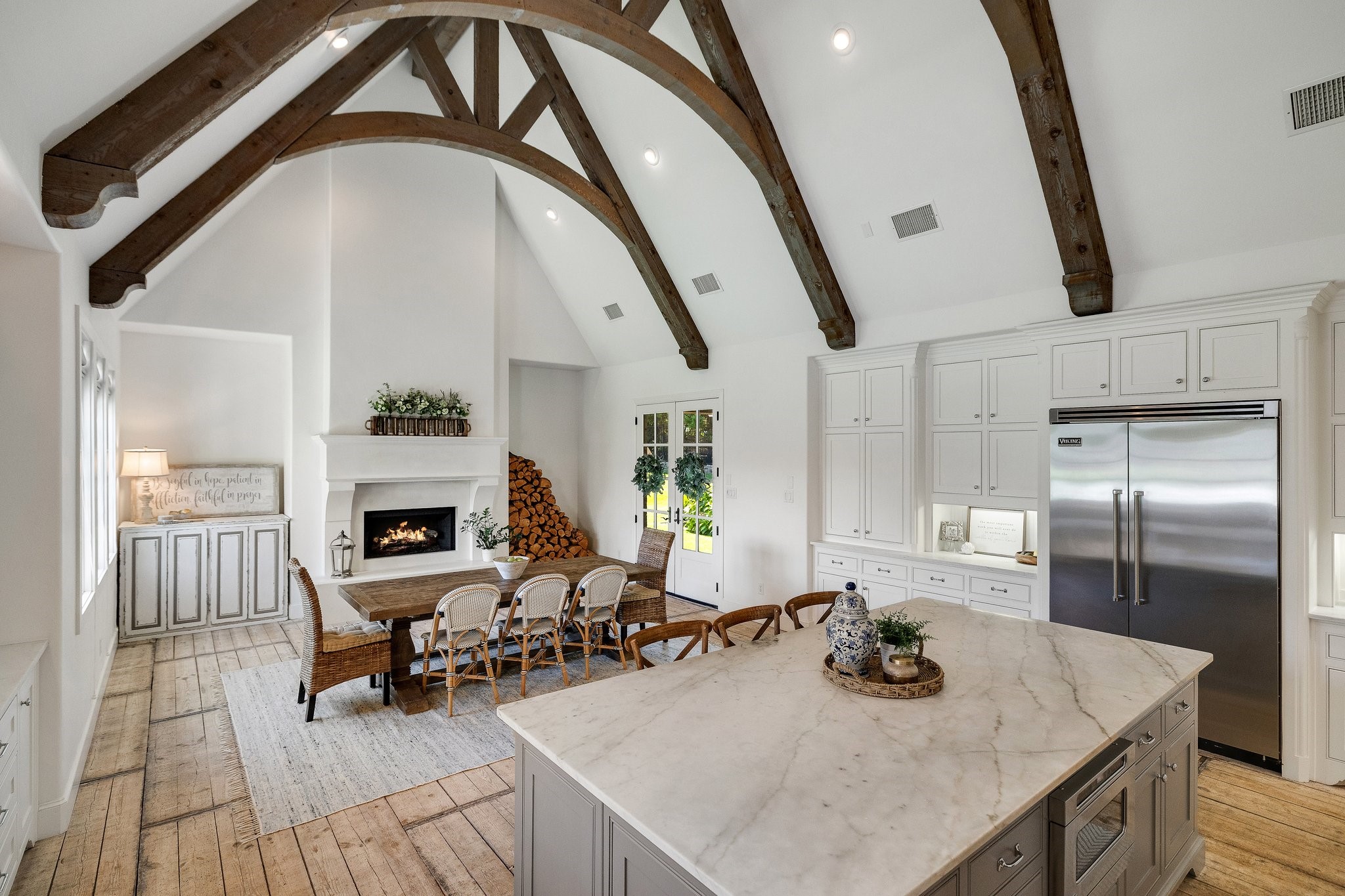 2701 Majestic Grove Lane