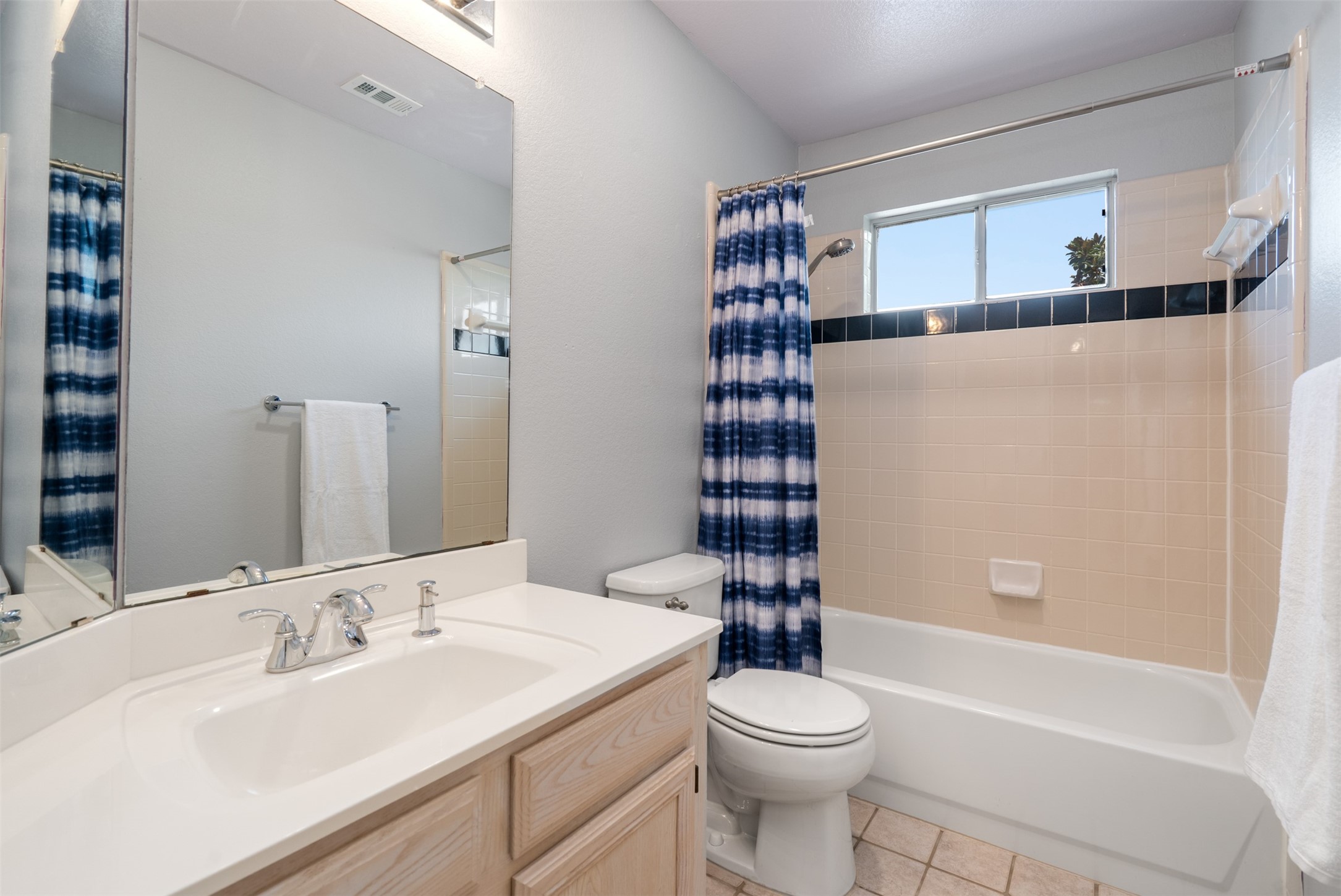 2713 Scarborough Lane