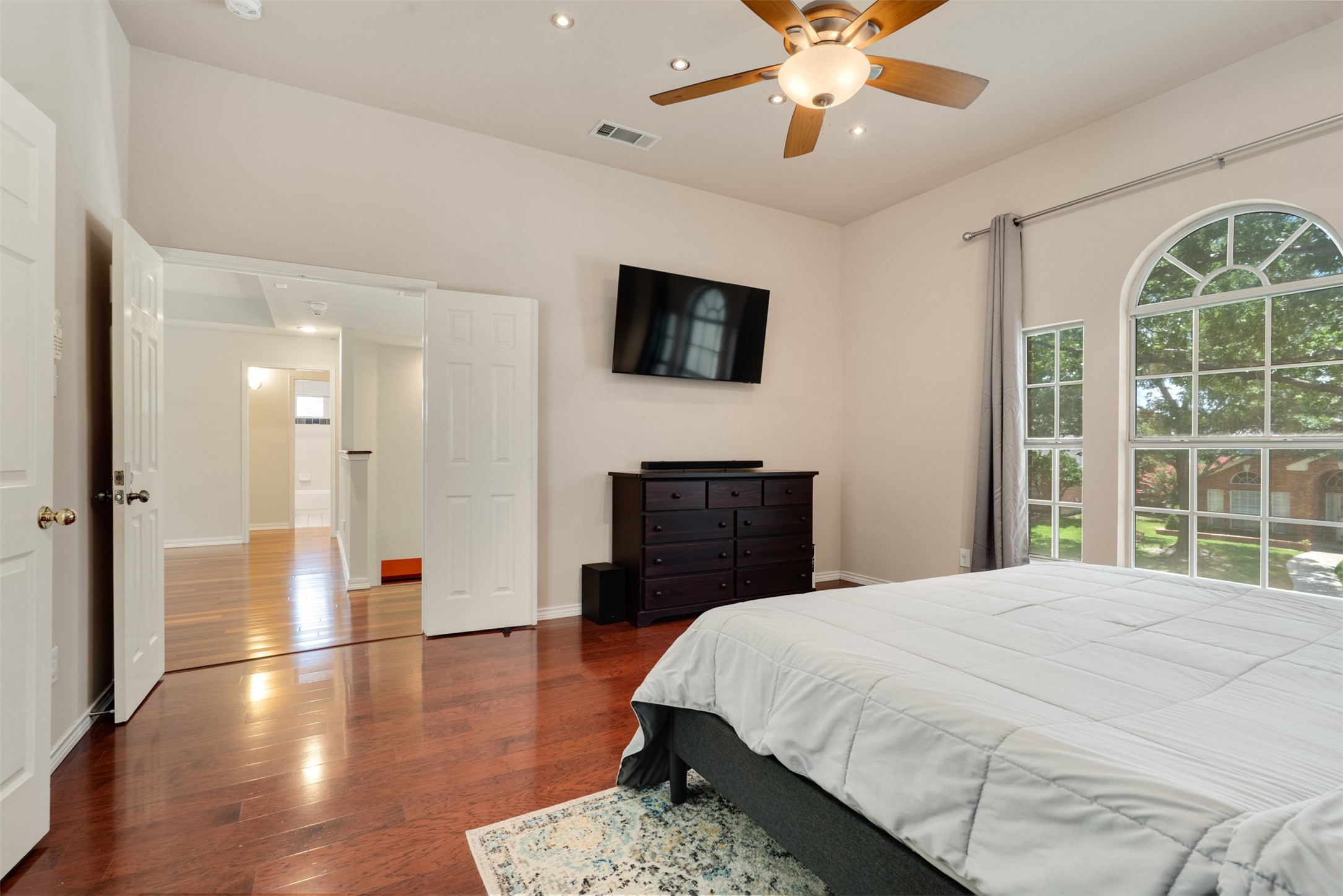 2713 Scarborough Lane