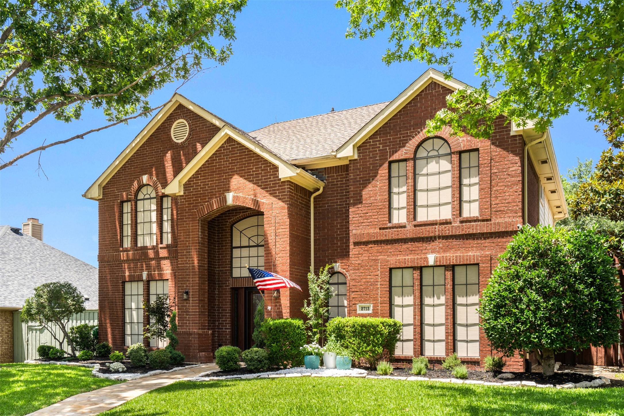 2713 Scarborough Lane