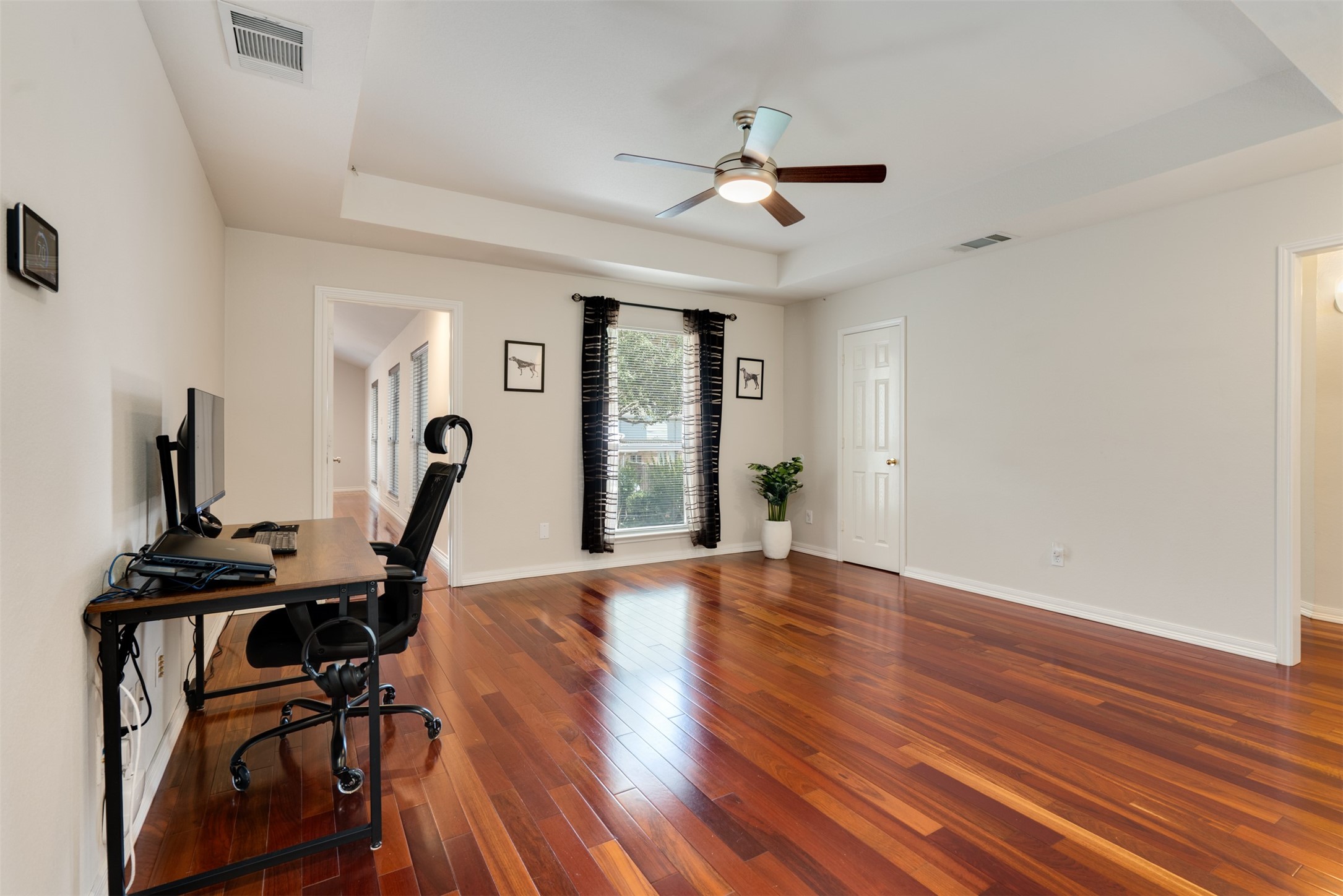 2713 Scarborough Lane