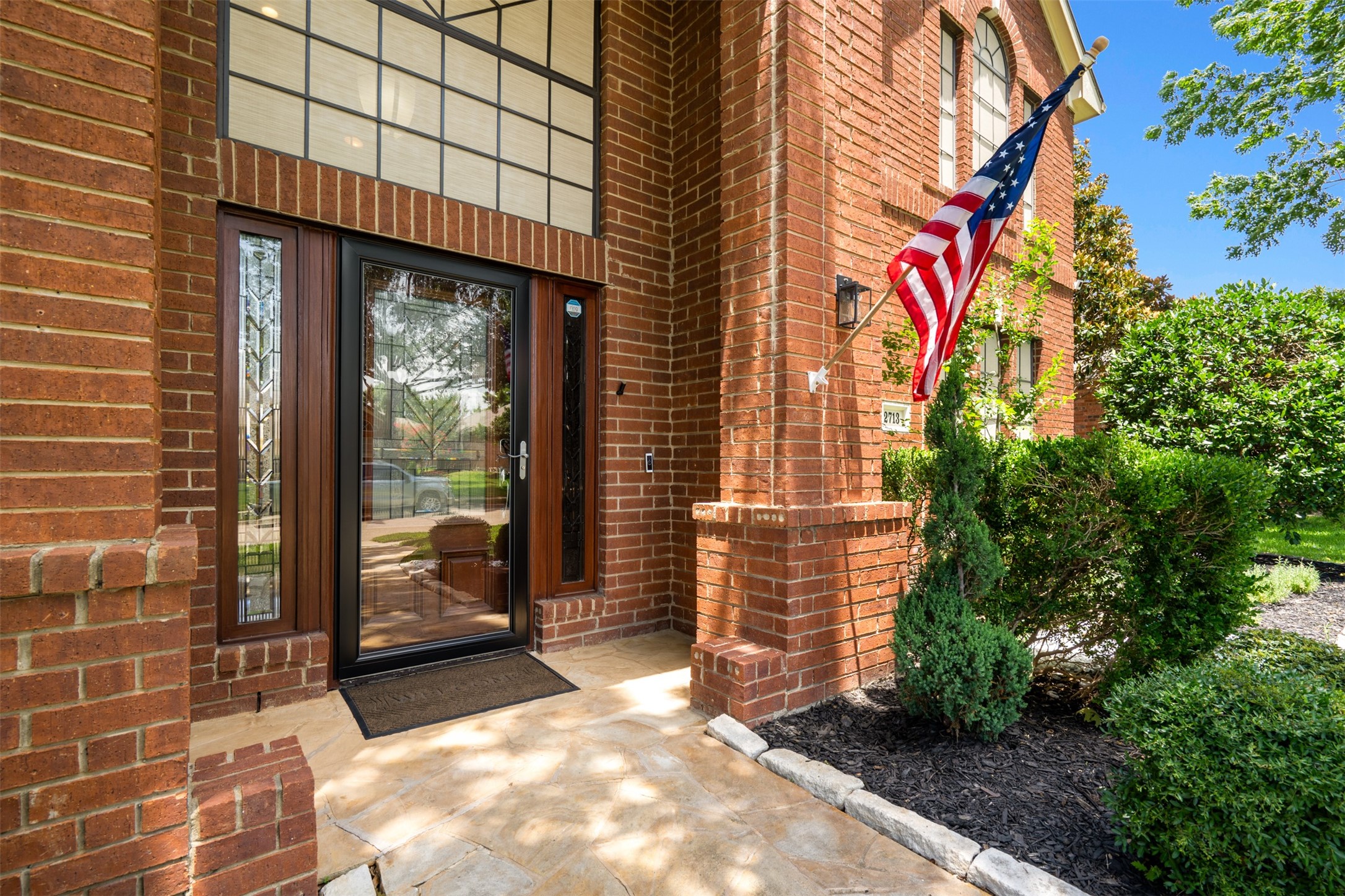 2713 Scarborough Lane