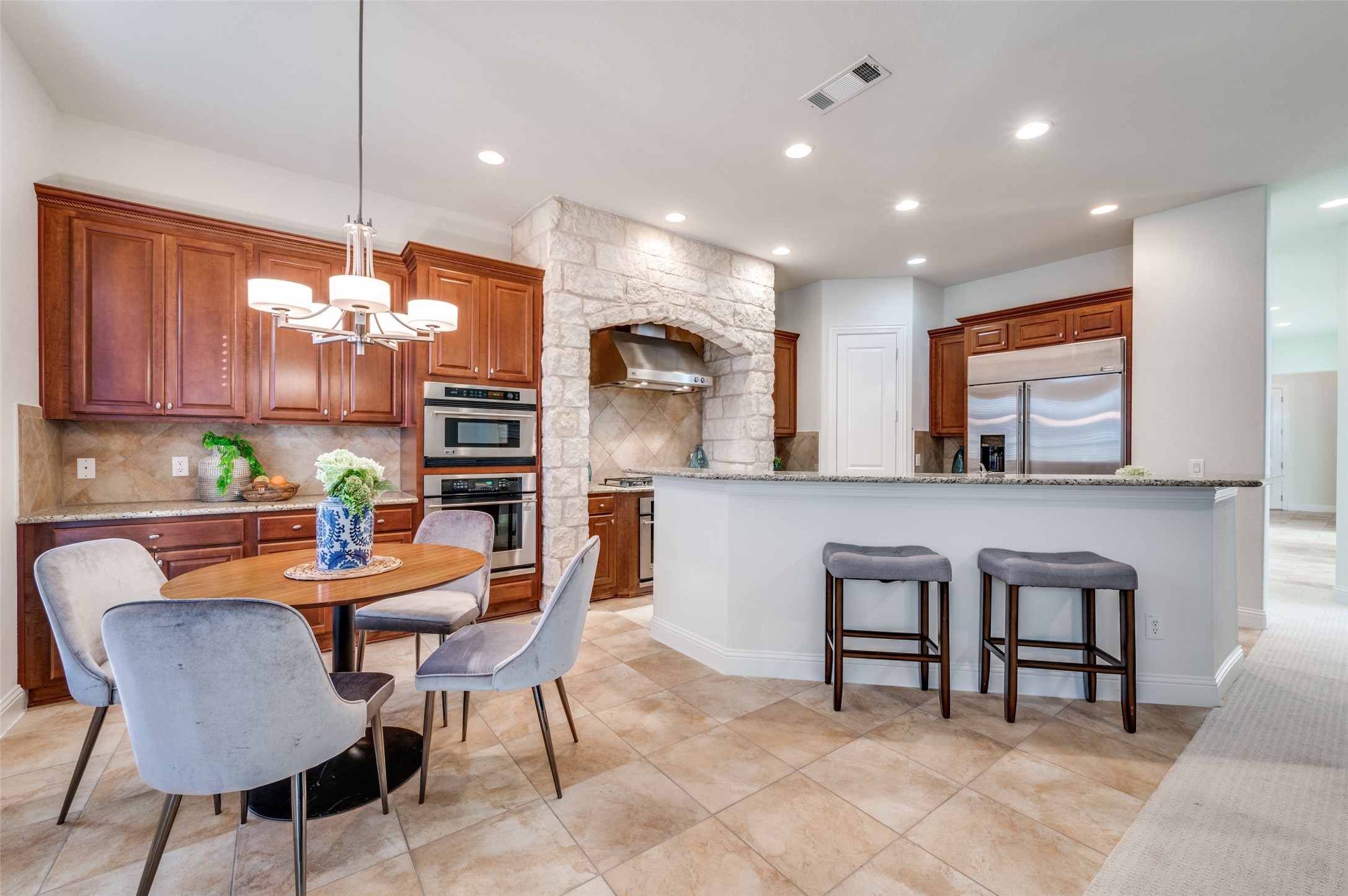 7205 Oakmont Drive