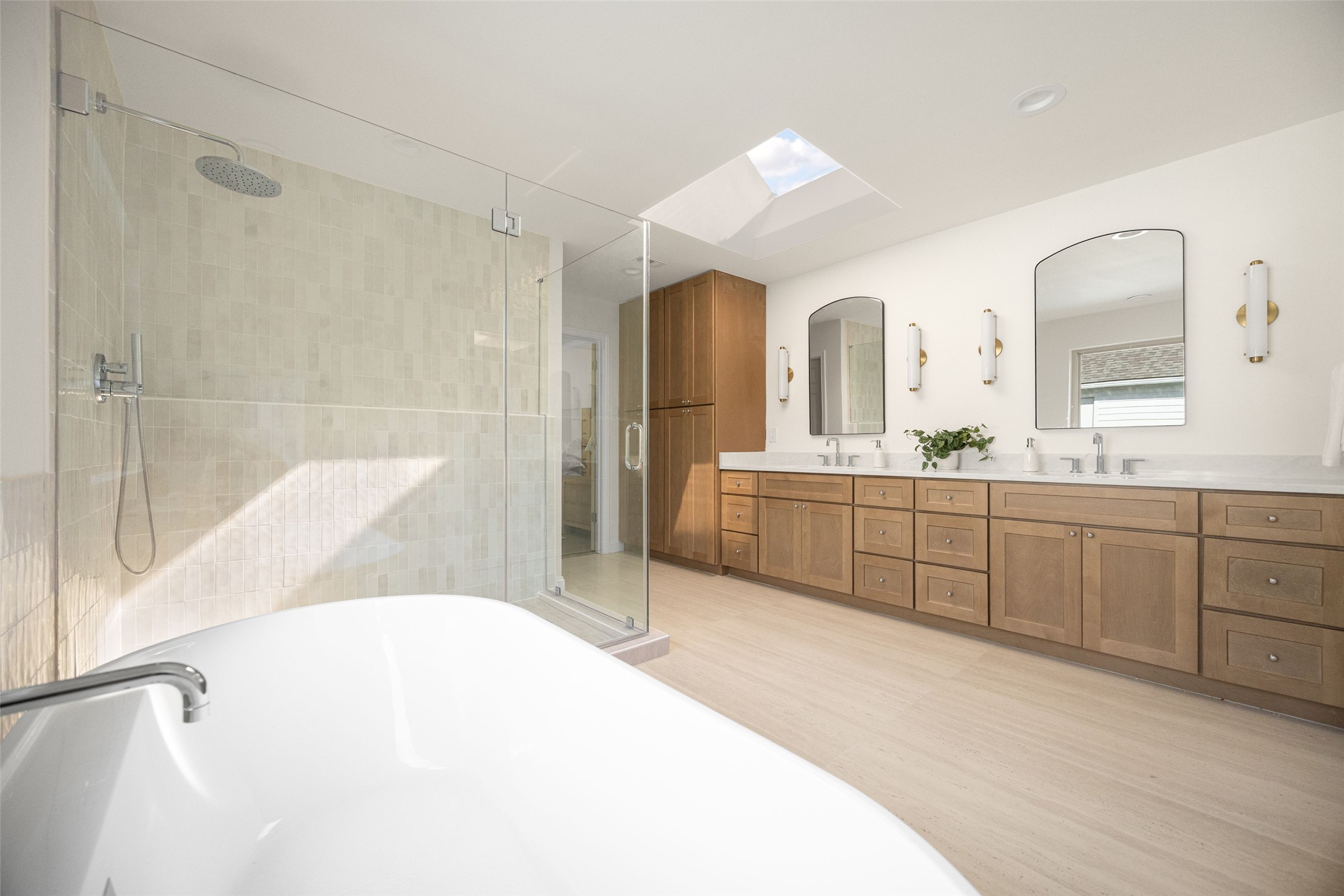 5824 Gallant Fox Lane
