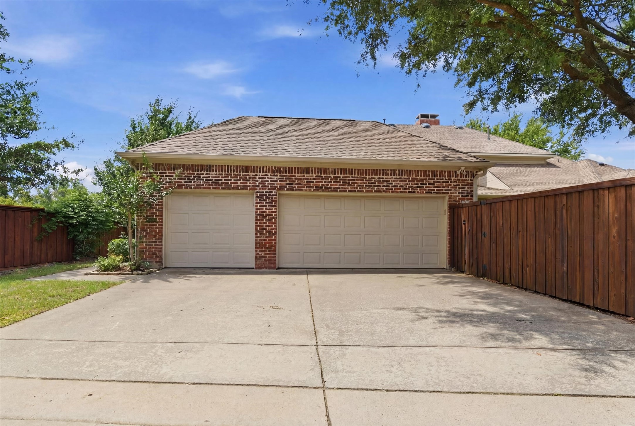 914 Rotan Court