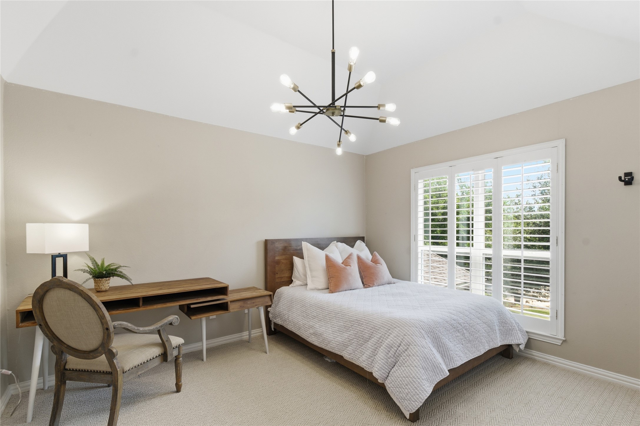 914 Rotan Court