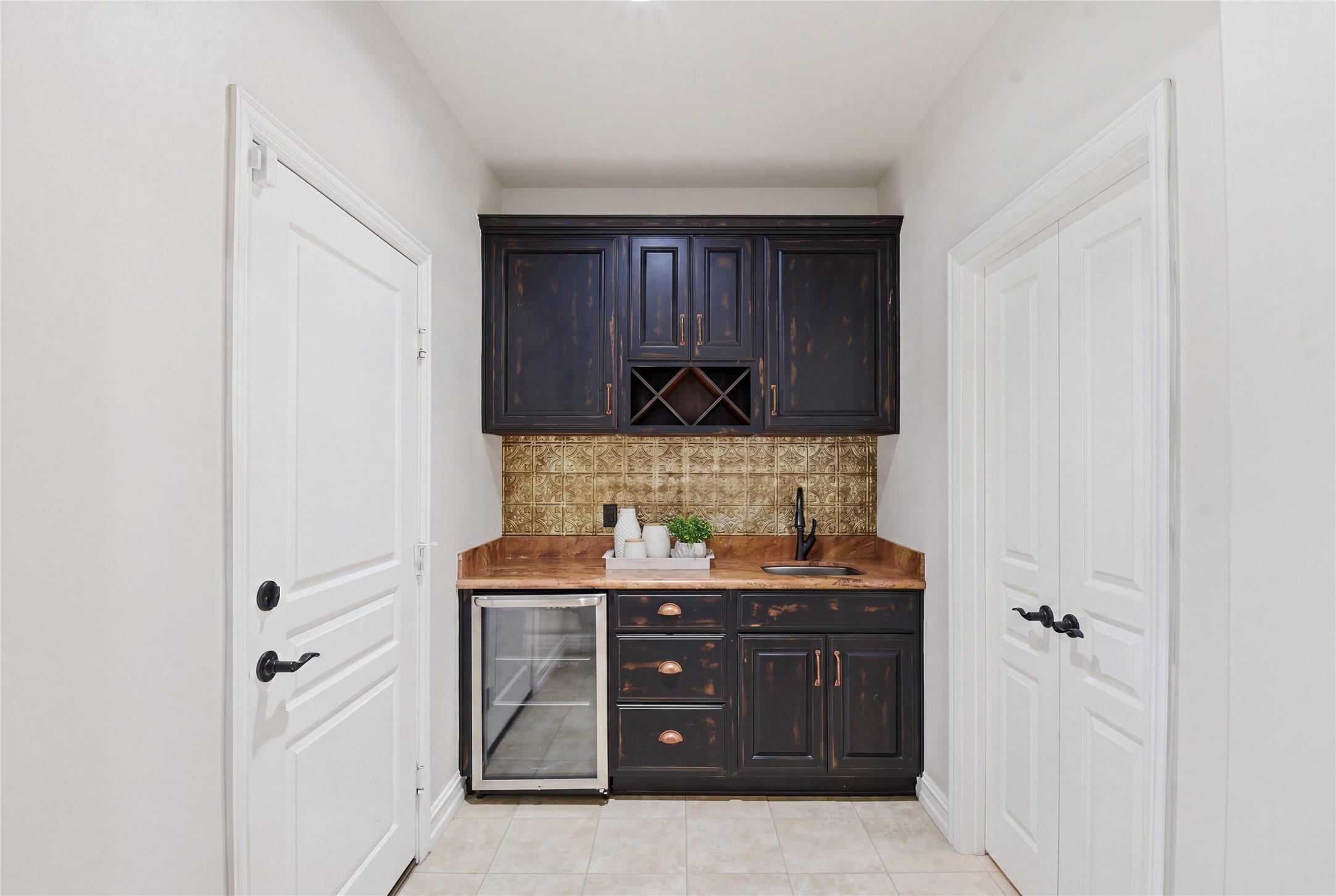 1728 Hacienda Heights Lane